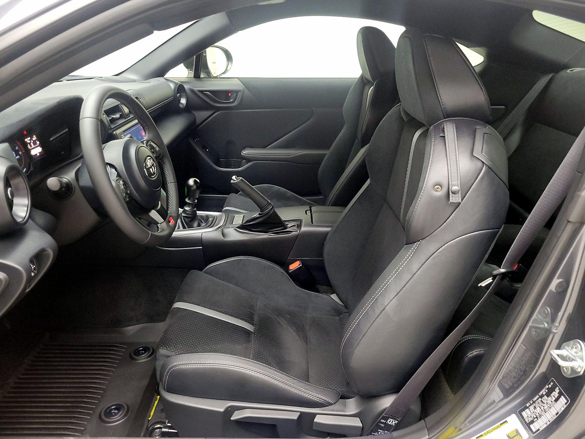 Thumbnail: 2024 Toyota GR86 - 11