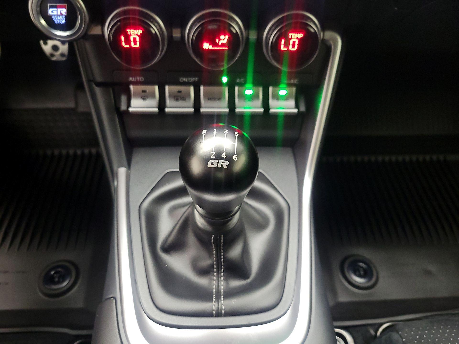 Thumbnail: 2024 Toyota GR86 - 17