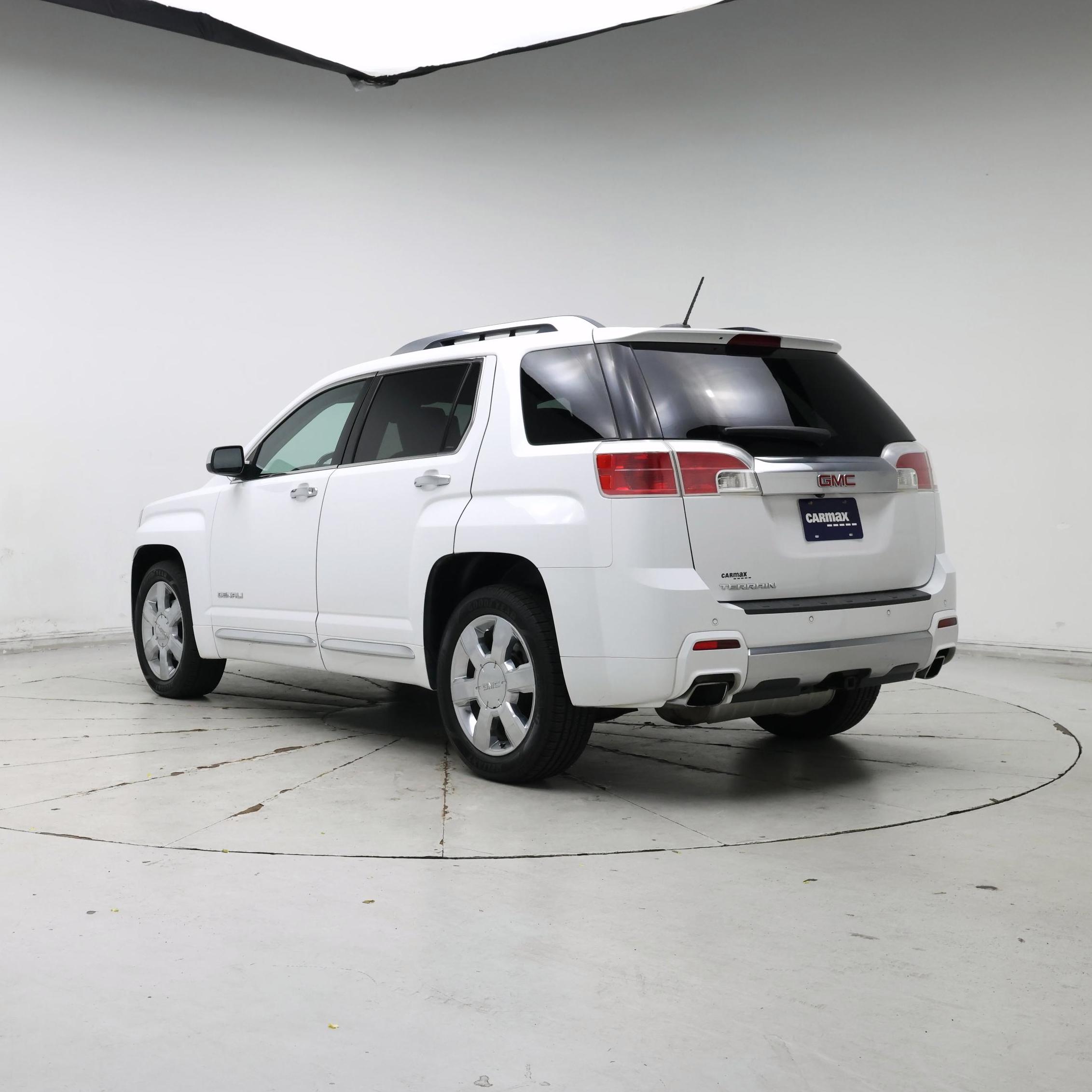 Thumbnail: 2015 GMC Terrain - 2