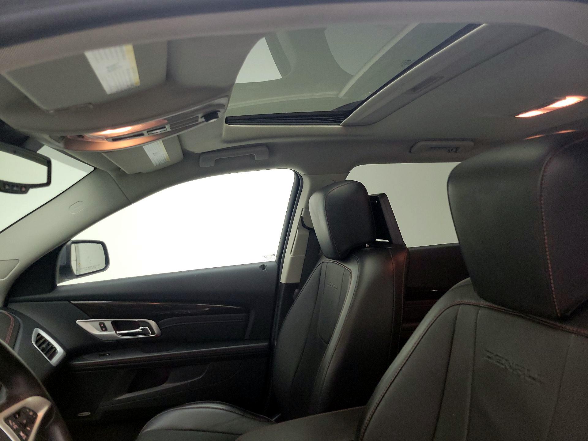 Thumbnail: 2015 GMC Terrain - 19