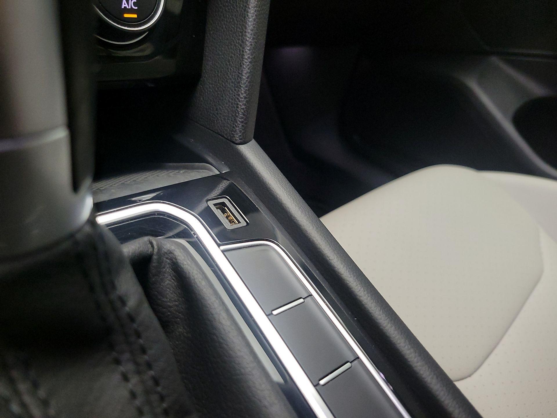 Thumbnail: 2019 Volkswagen Arteon - 18