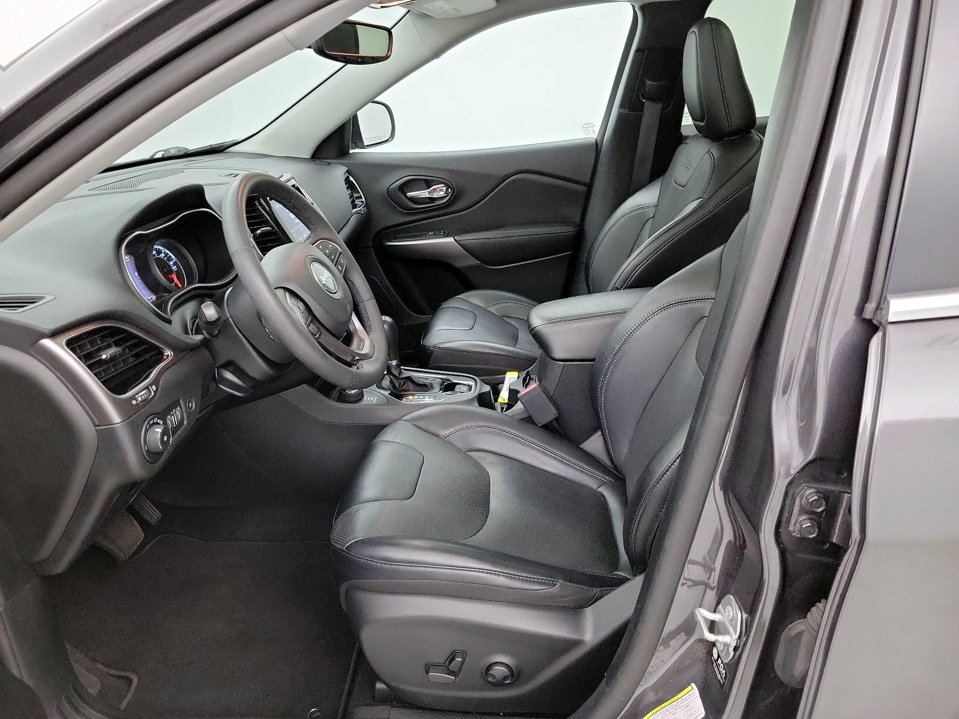 Thumbnail: 2022 Jeep Cherokee - 9