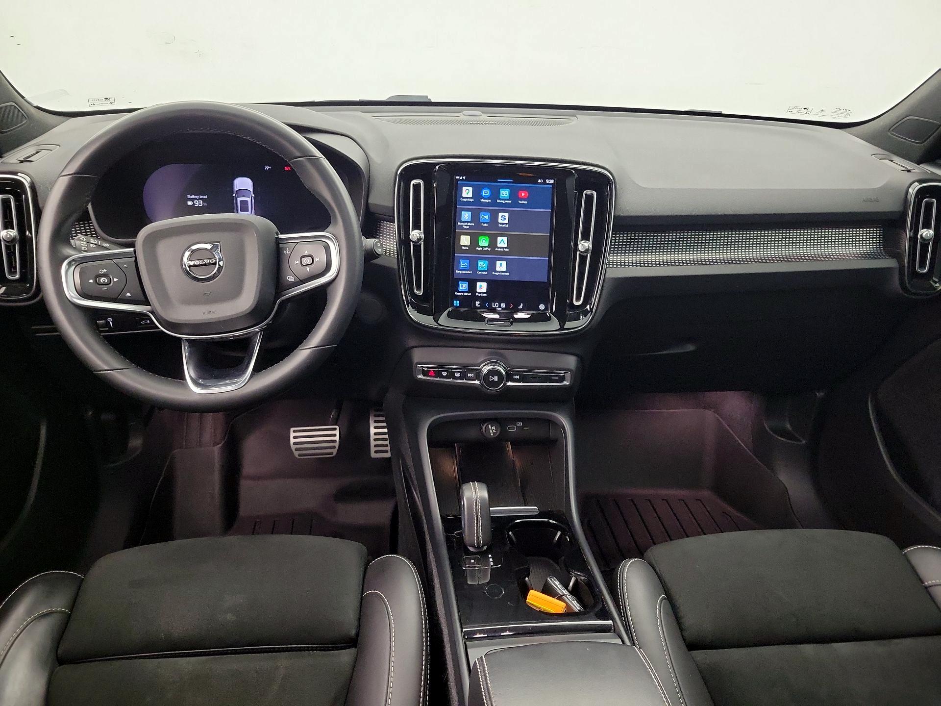 Thumbnail: 2022 Volvo XC40 - 9