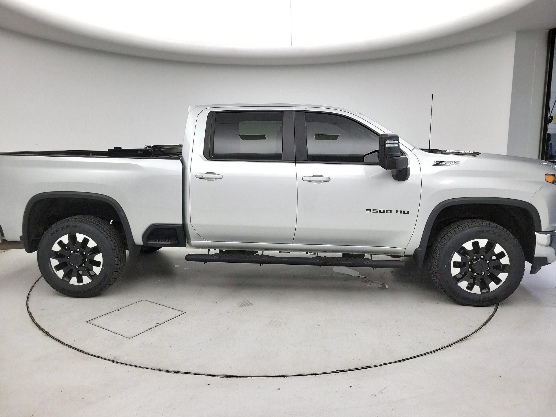 Thumbnail: 2020 Chevrolet Silverado 3500 - 4