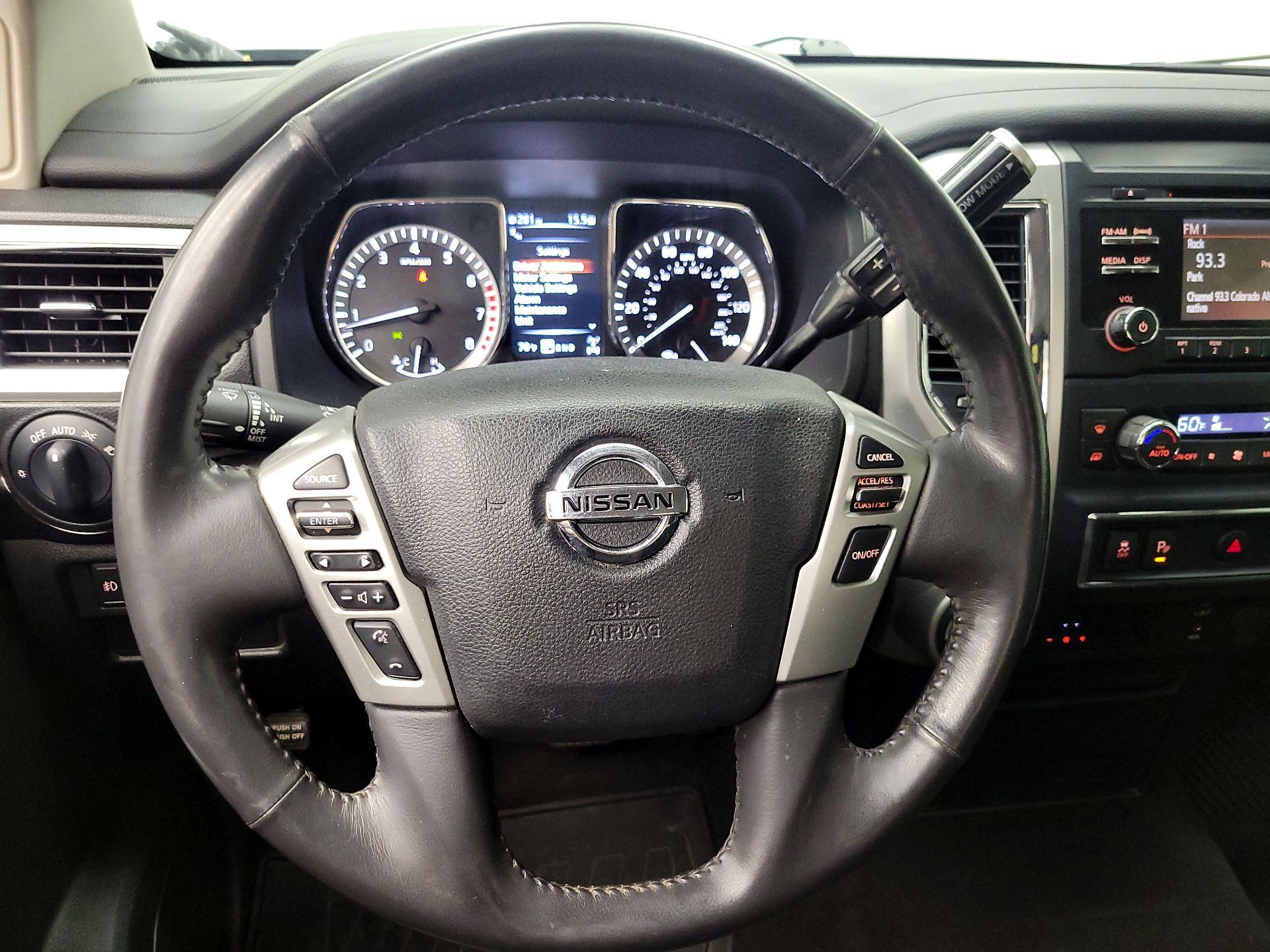 Thumbnail: 2017 Nissan Titan - 10