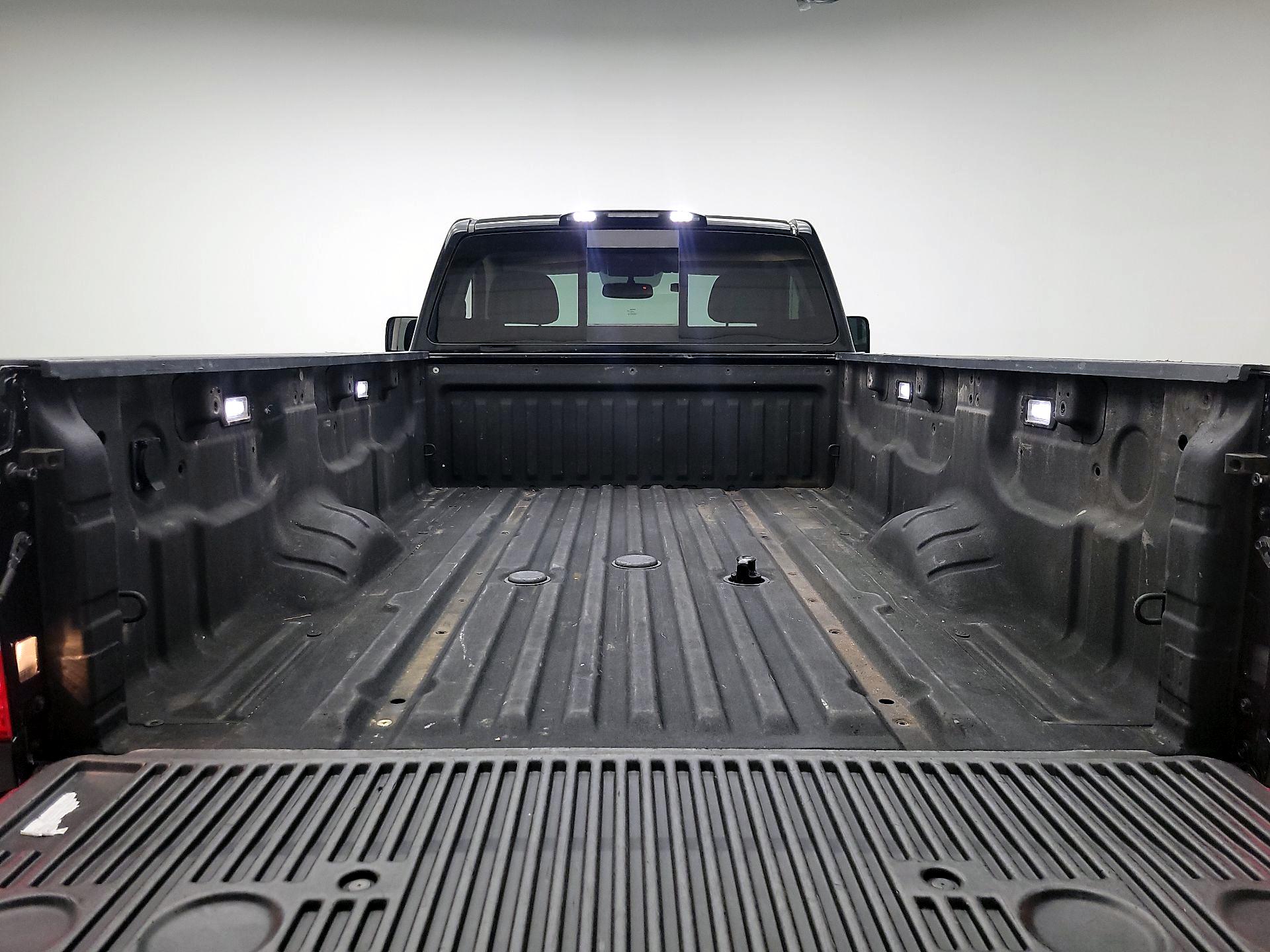 Thumbnail: 2017 Nissan Titan - 19