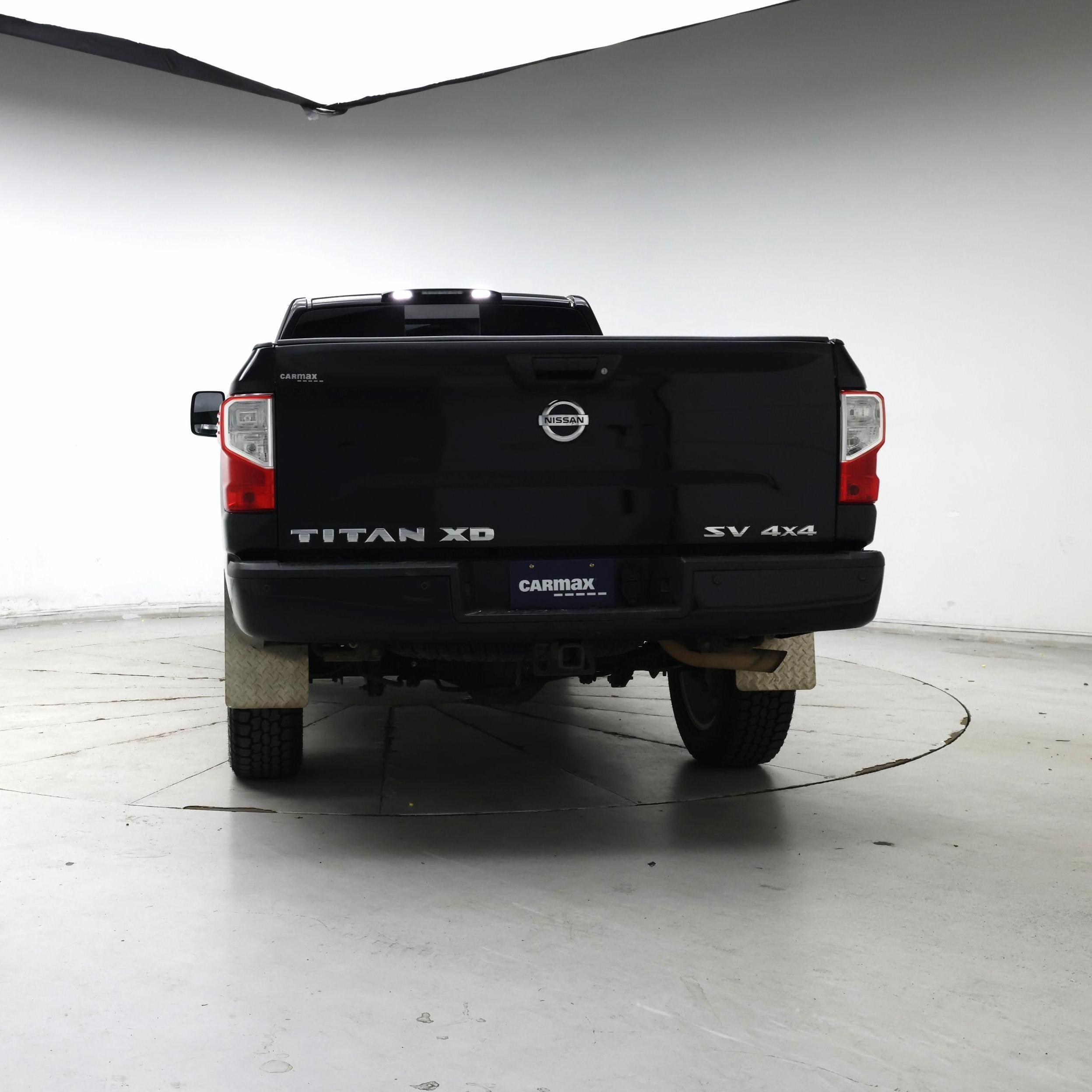 Thumbnail: 2017 Nissan Titan - 6