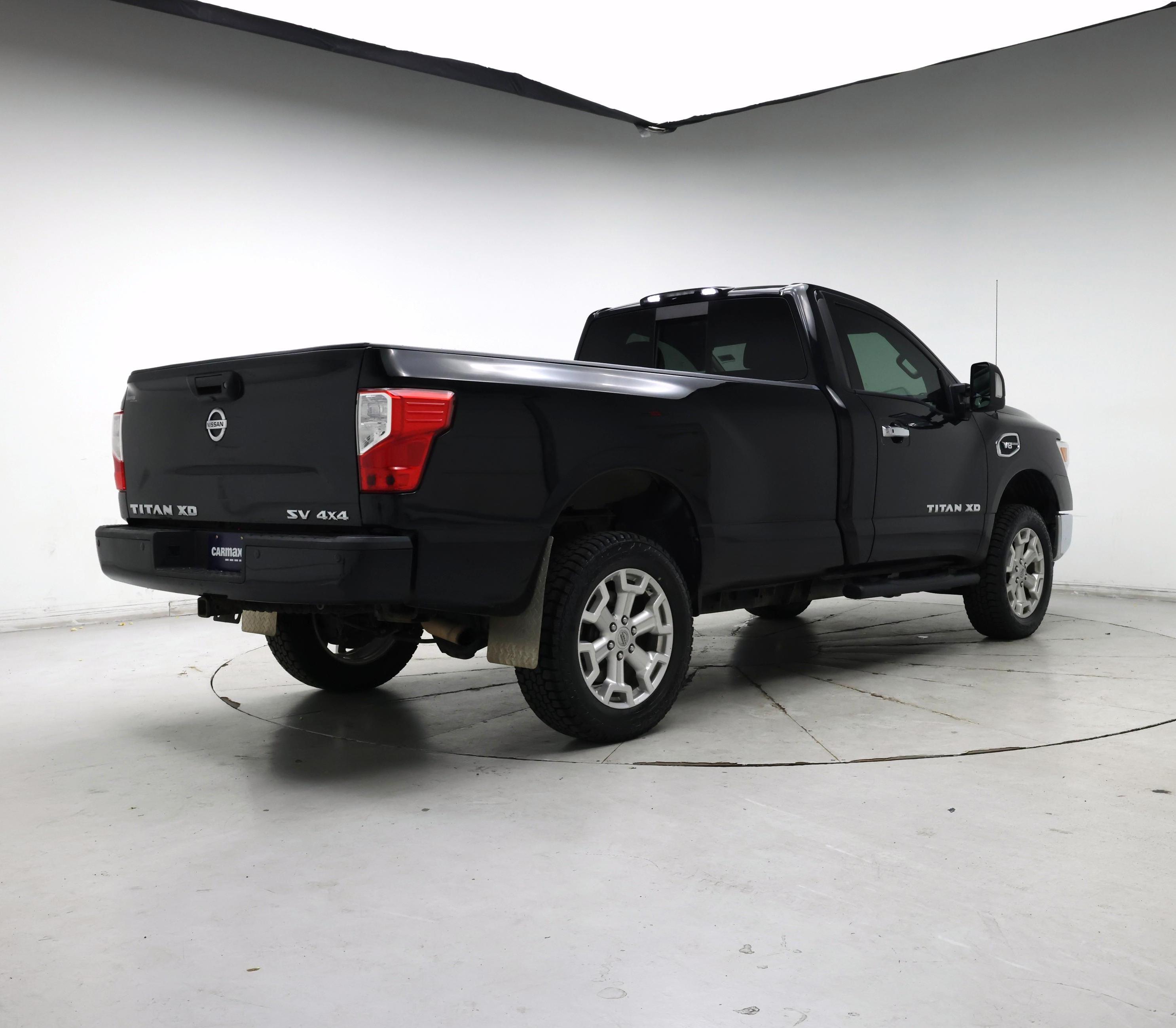 Thumbnail: 2017 Nissan Titan - 8