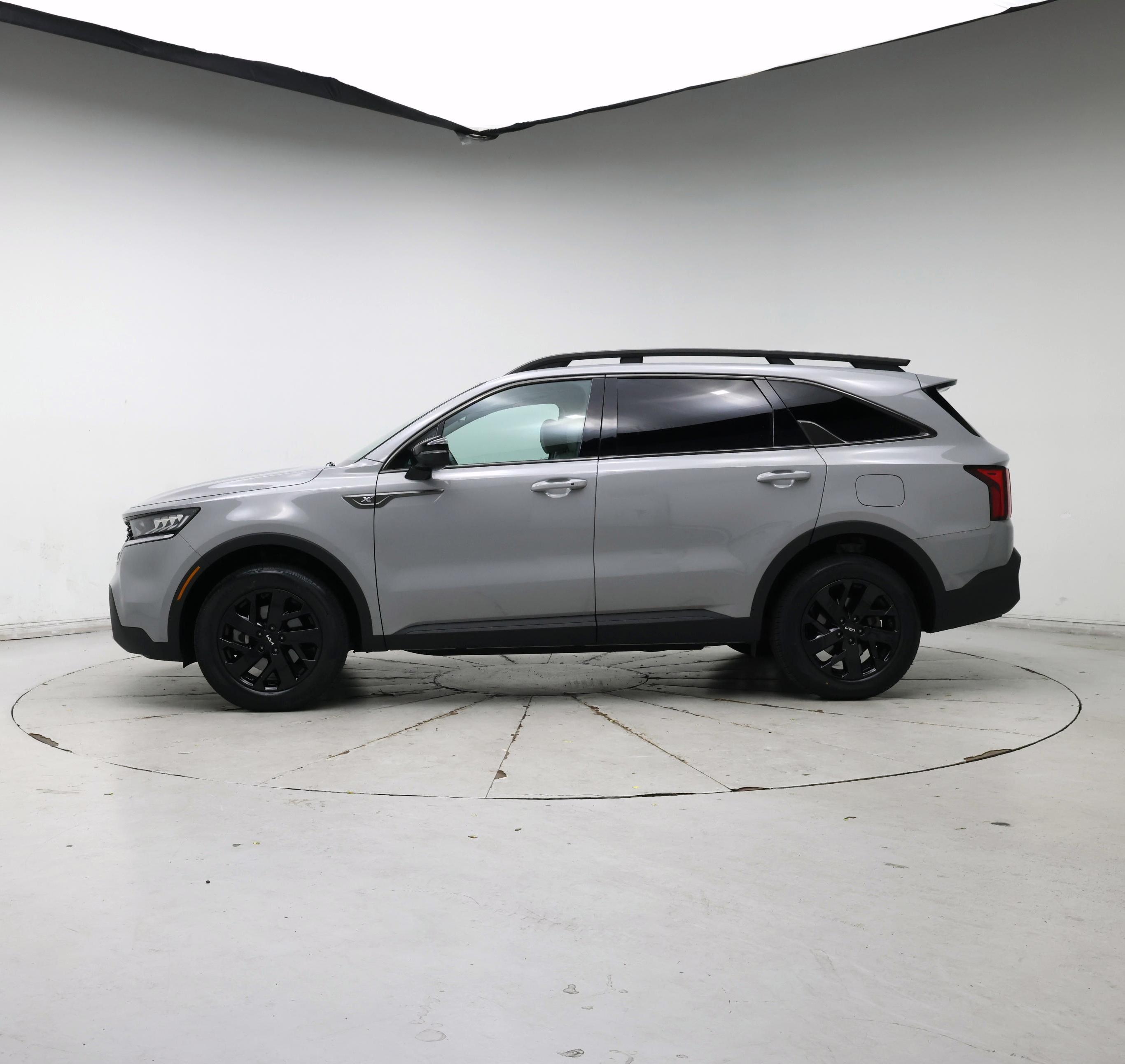 Thumbnail: 2023 Kia Sorento - 3