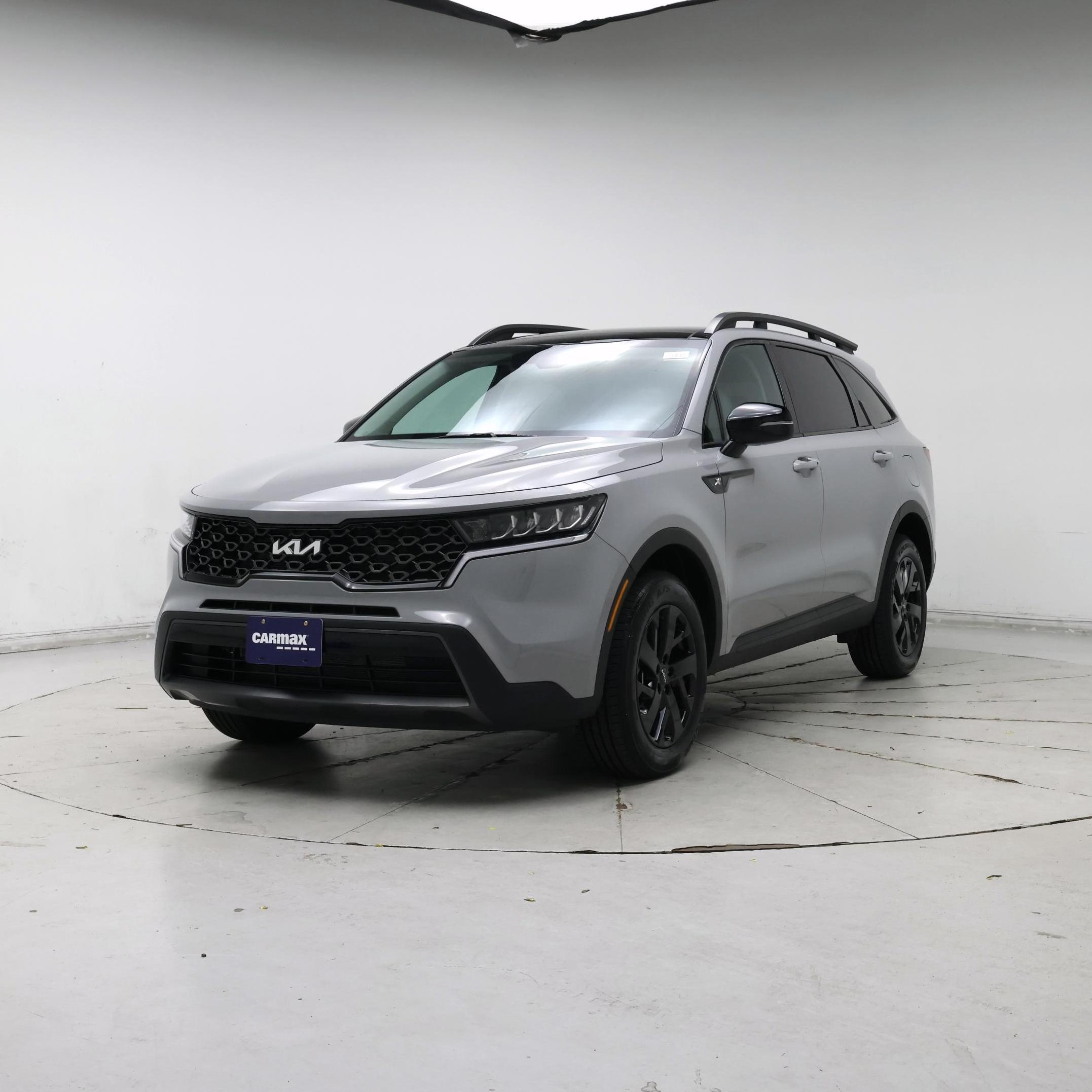 Thumbnail: 2023 Kia Sorento - 4