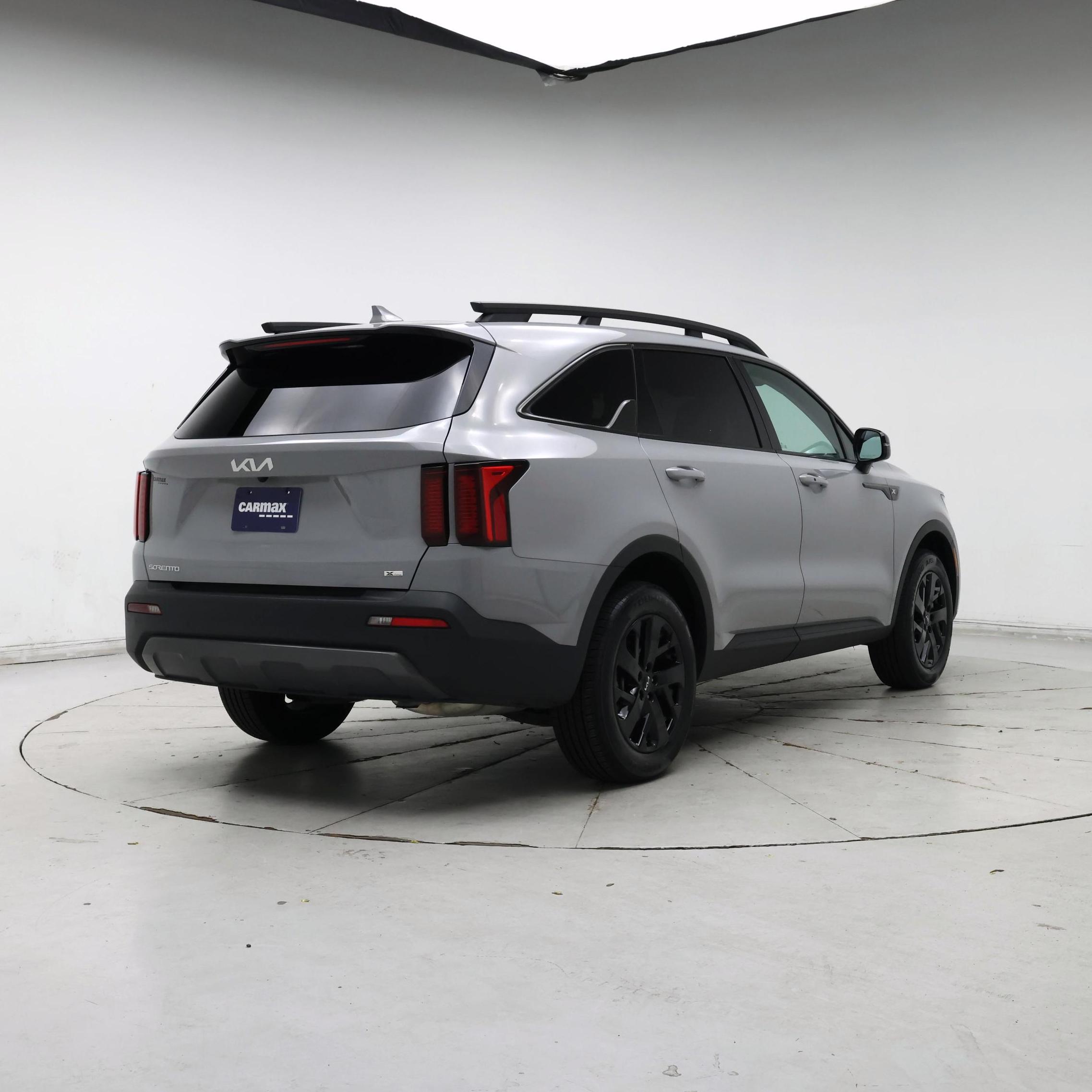 Thumbnail: 2023 Kia Sorento - 8