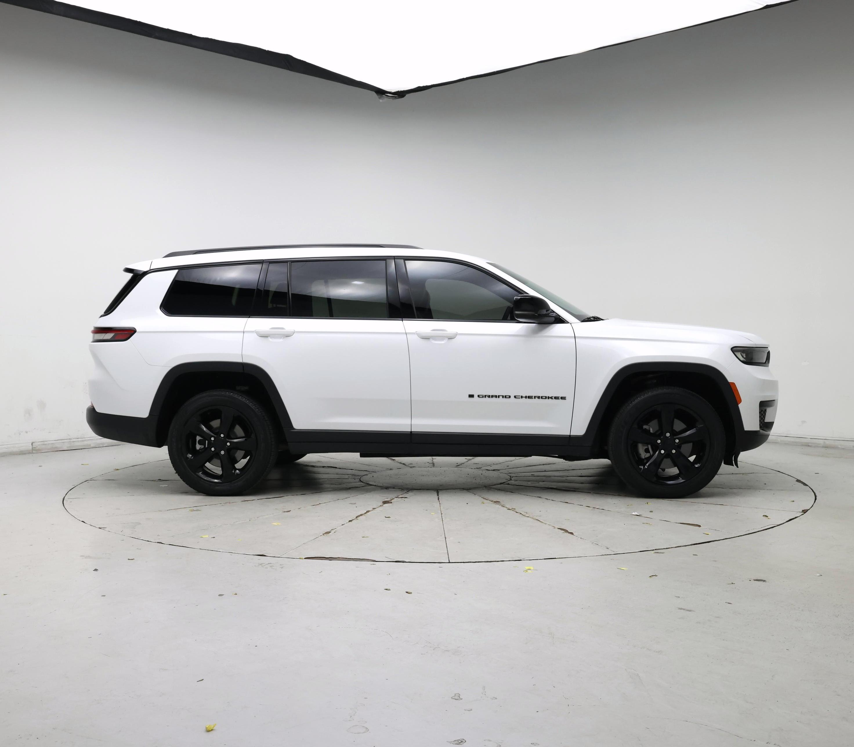 Thumbnail: 2023 Jeep Grand Cherokee L - 7