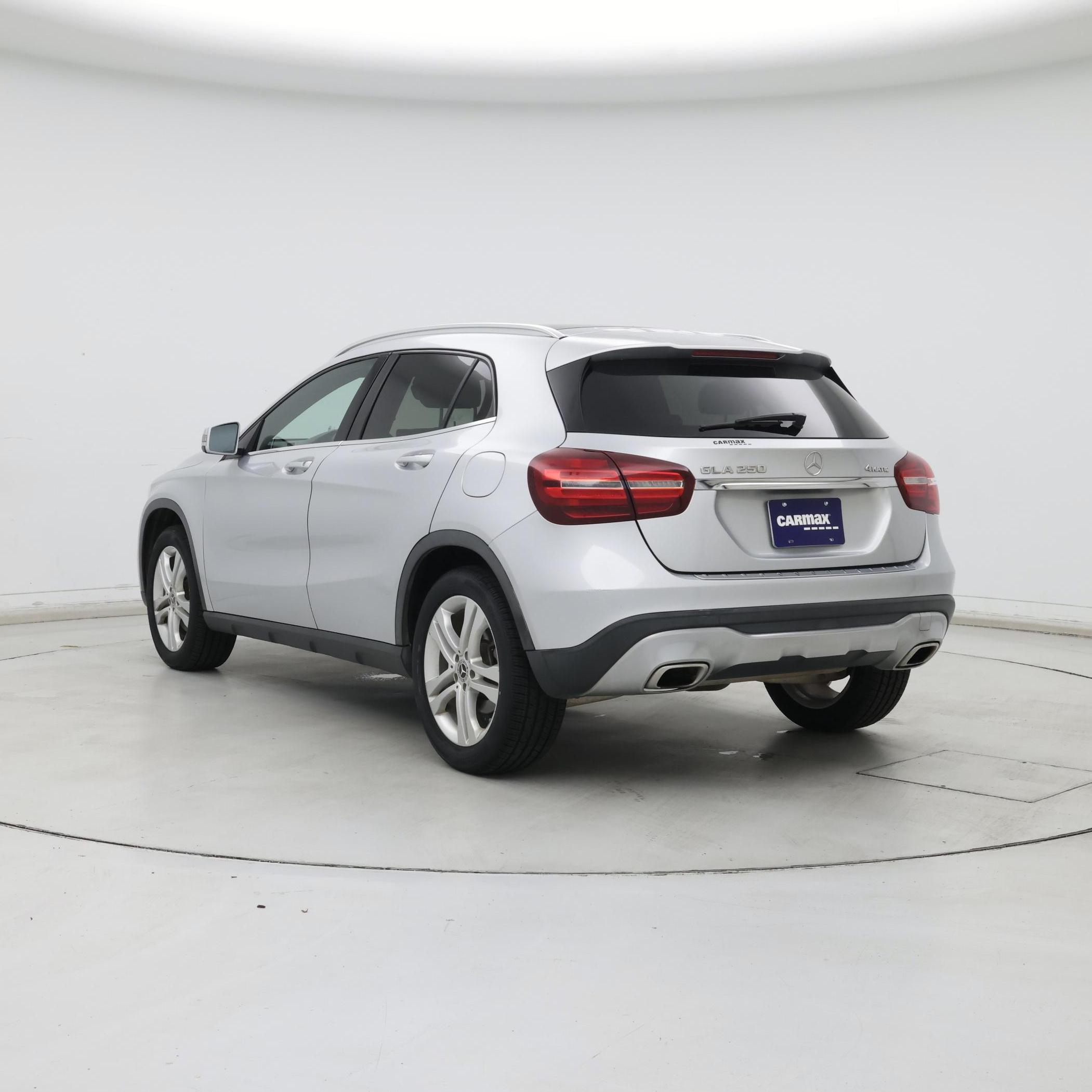 Thumbnail: 2019 Mercedes-Benz GLA - 2