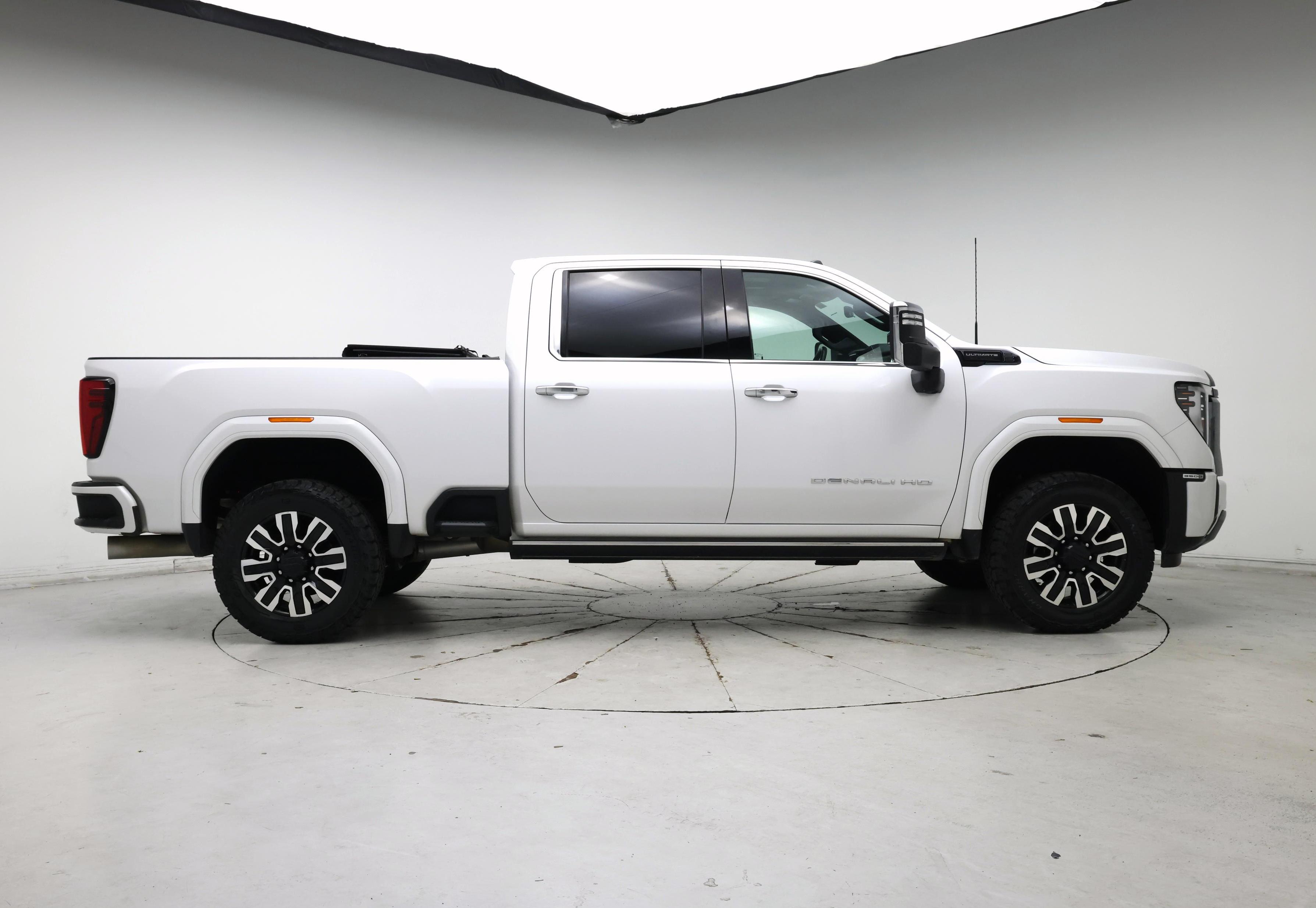 Thumbnail: 2024 GMC Sierra 3500 - 7