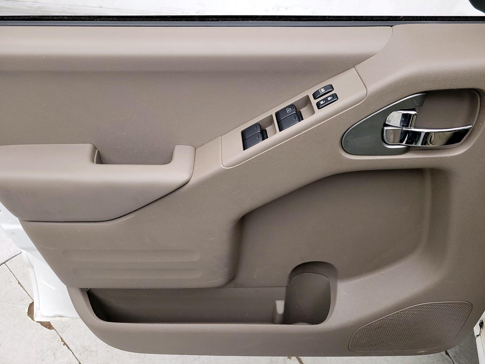 Thumbnail: 2016 Nissan Frontier - 12