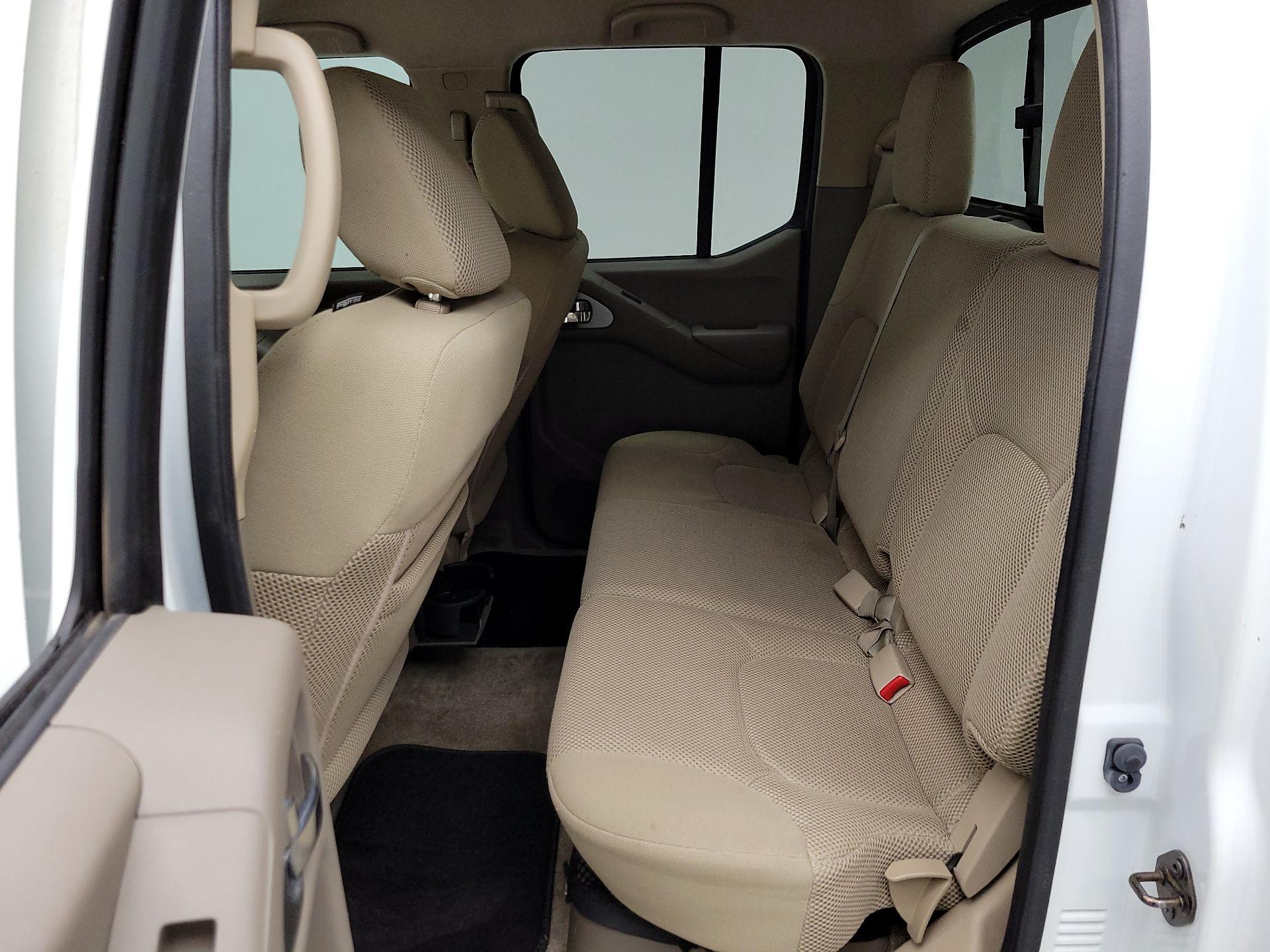 Thumbnail: 2016 Nissan Frontier - 17