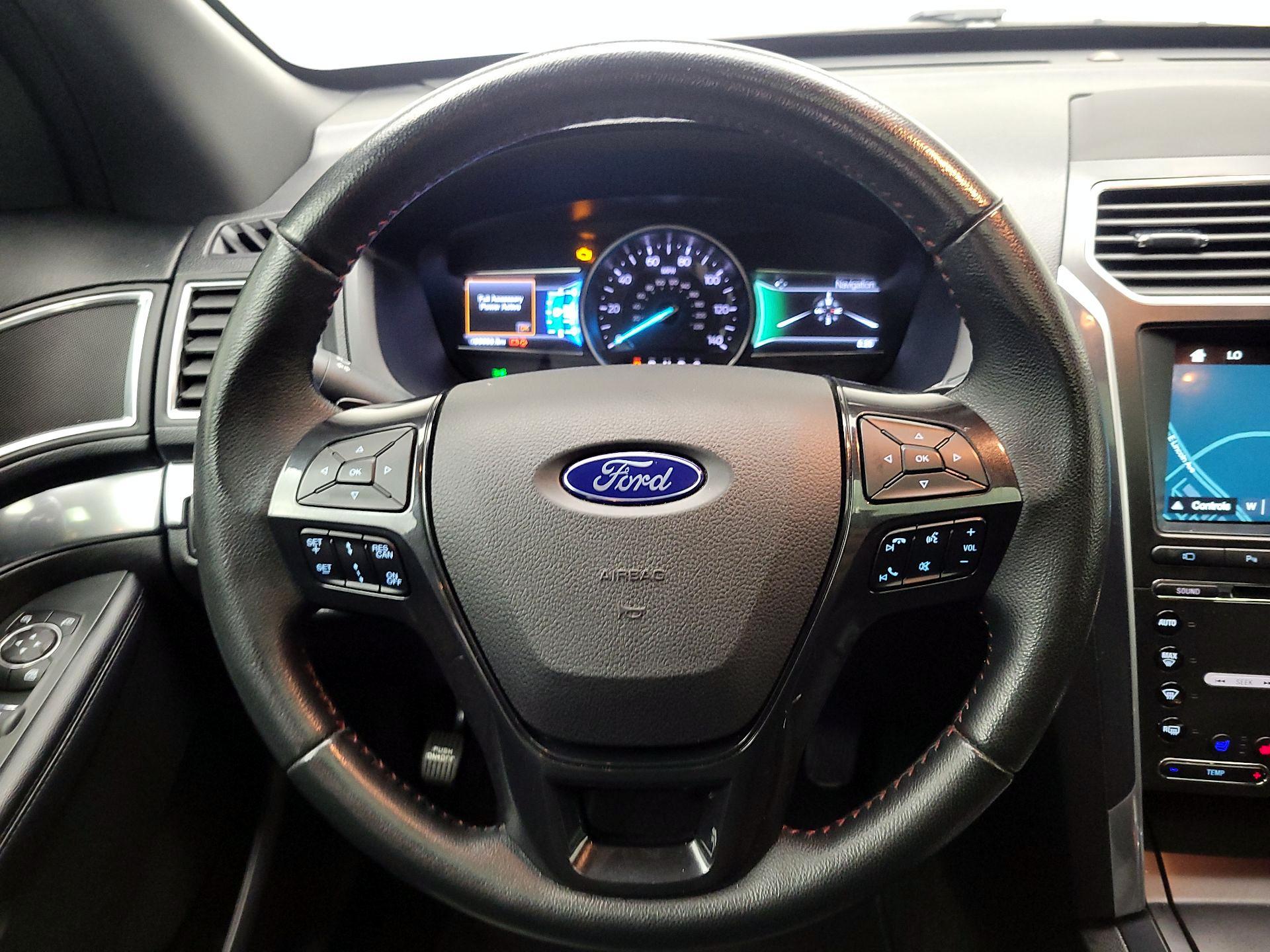 Thumbnail: 2017 Ford Explorer - 10