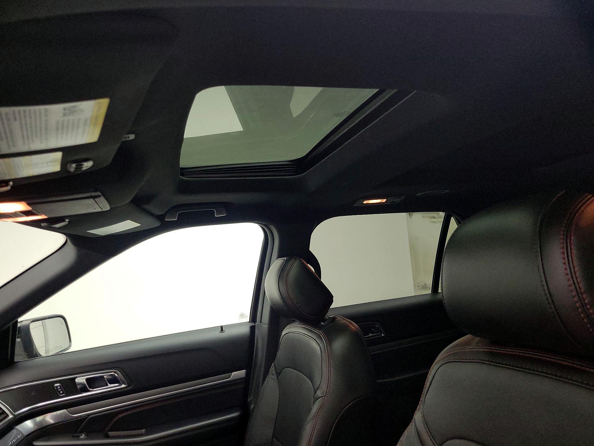 Thumbnail: 2017 Ford Explorer - 20
