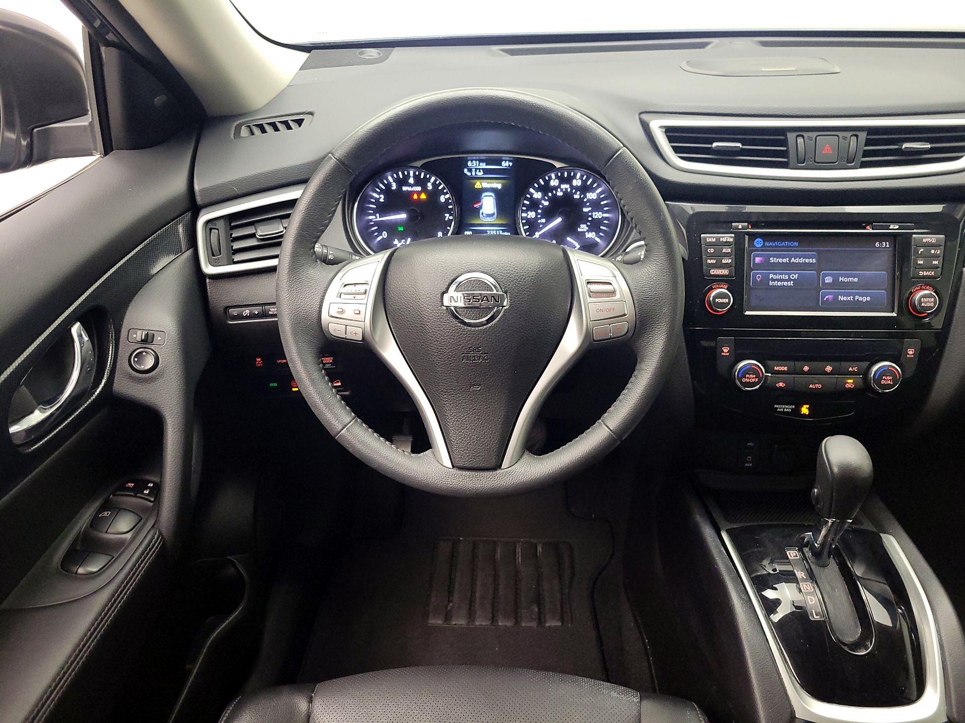 Thumbnail: 2015 Nissan Rogue - 10