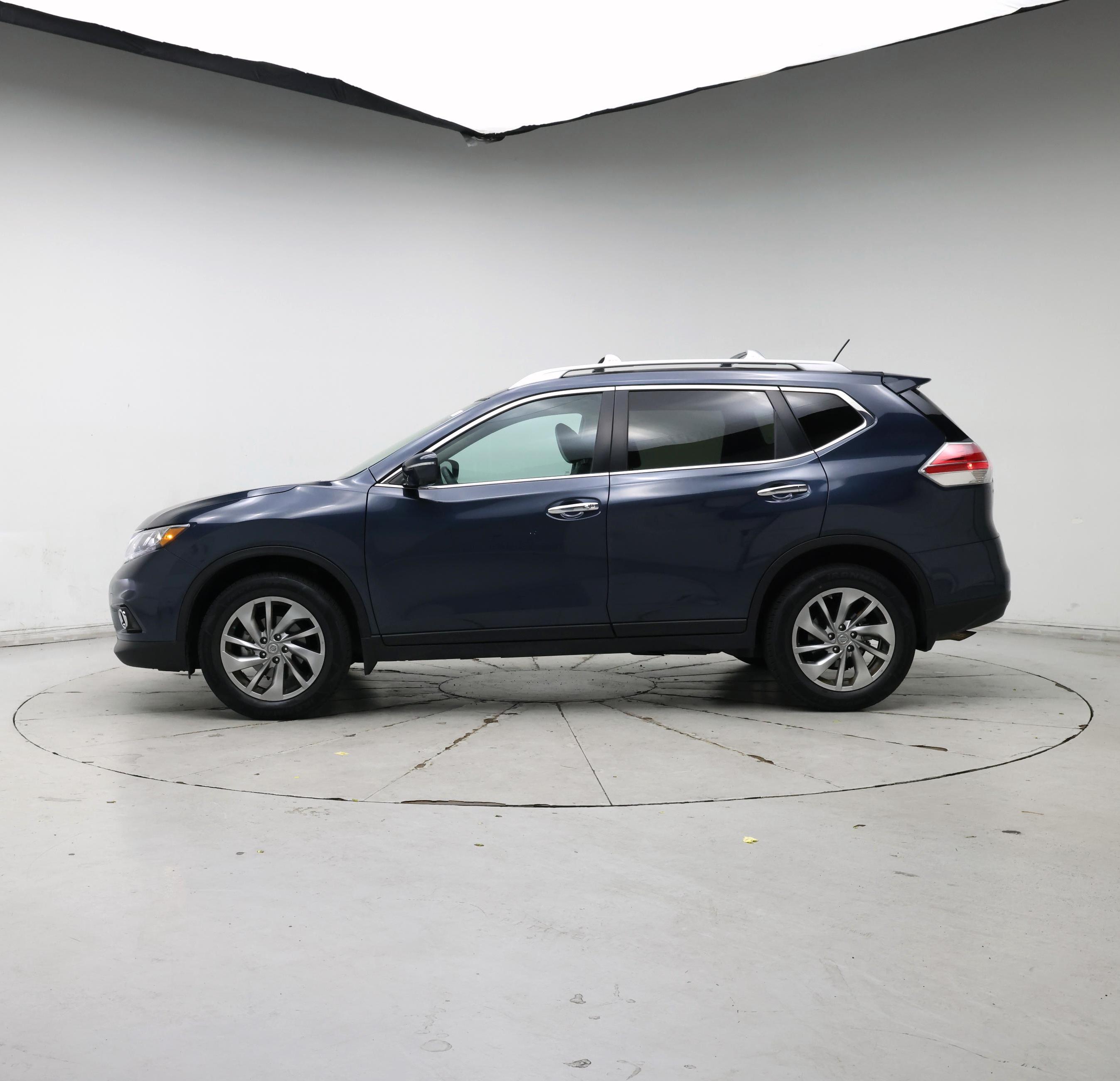 Thumbnail: 2015 Nissan Rogue - 3