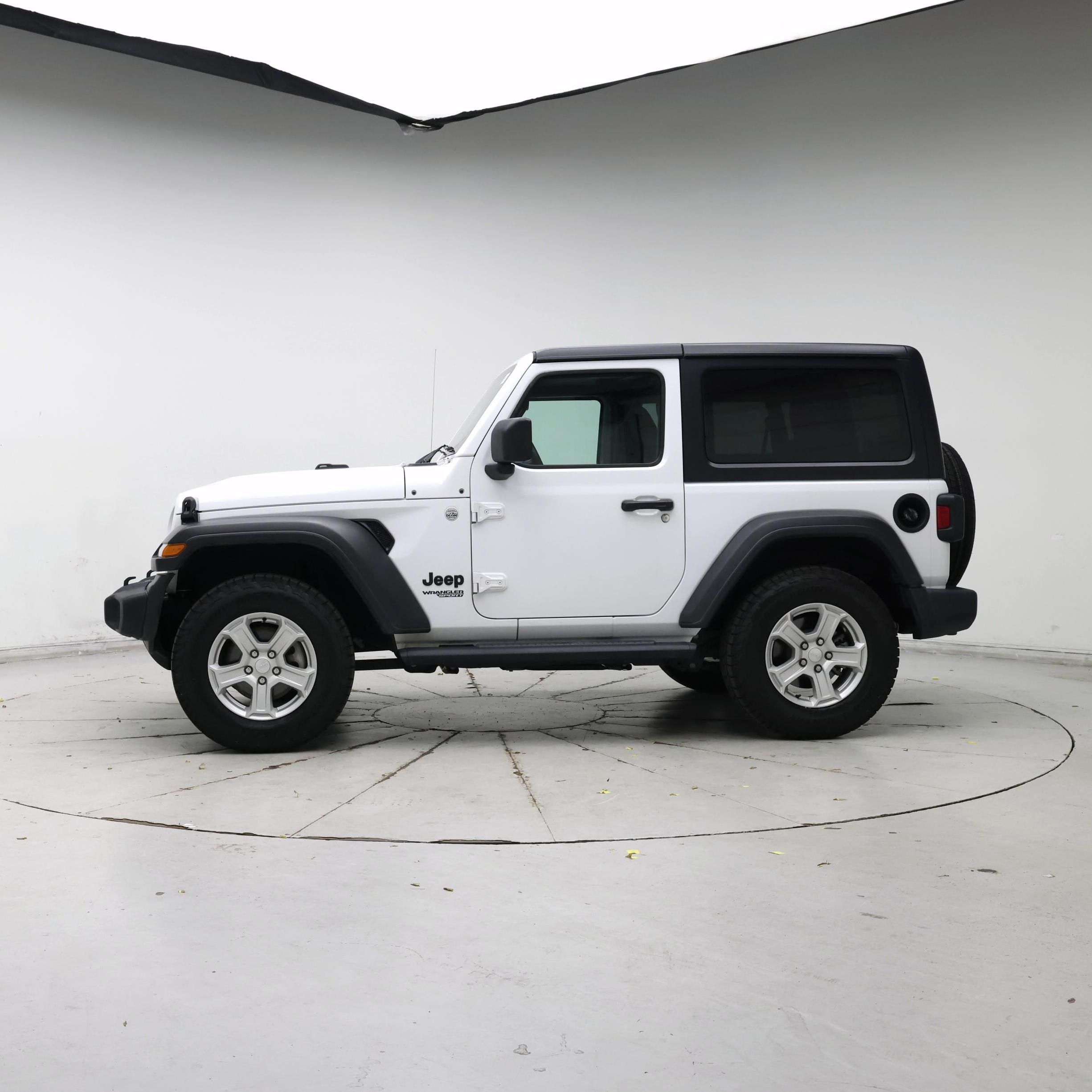 Thumbnail: 2021 Jeep Wrangler - 3