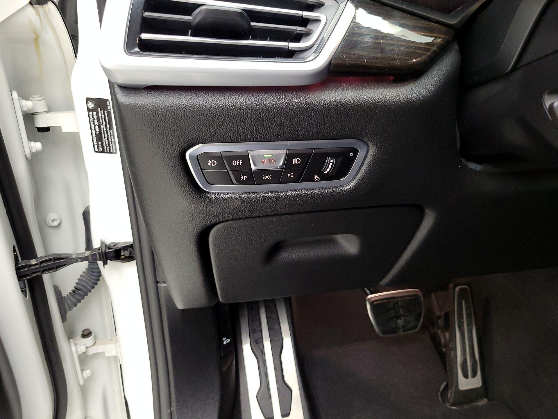 Thumbnail: 2021 BMW X5 - 13