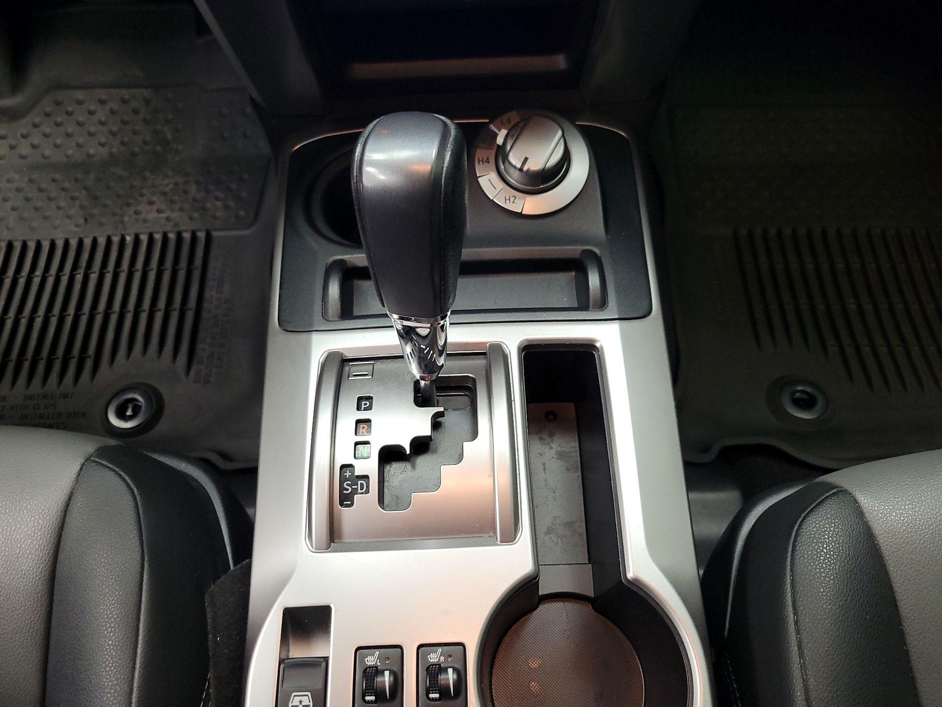 Thumbnail: 2020 Toyota 4Runner - 18