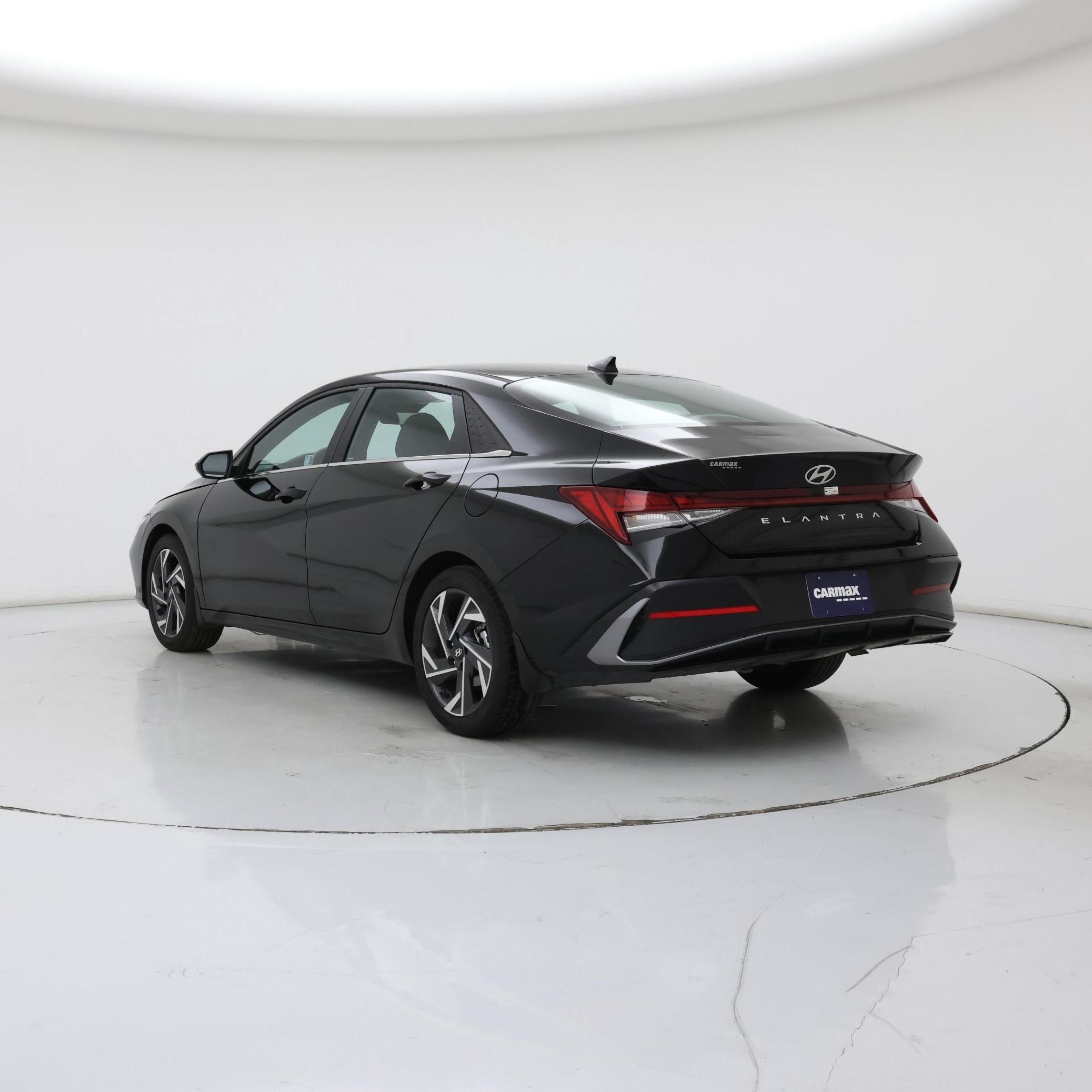 Thumbnail: 2024 Hyundai Elantra - 2