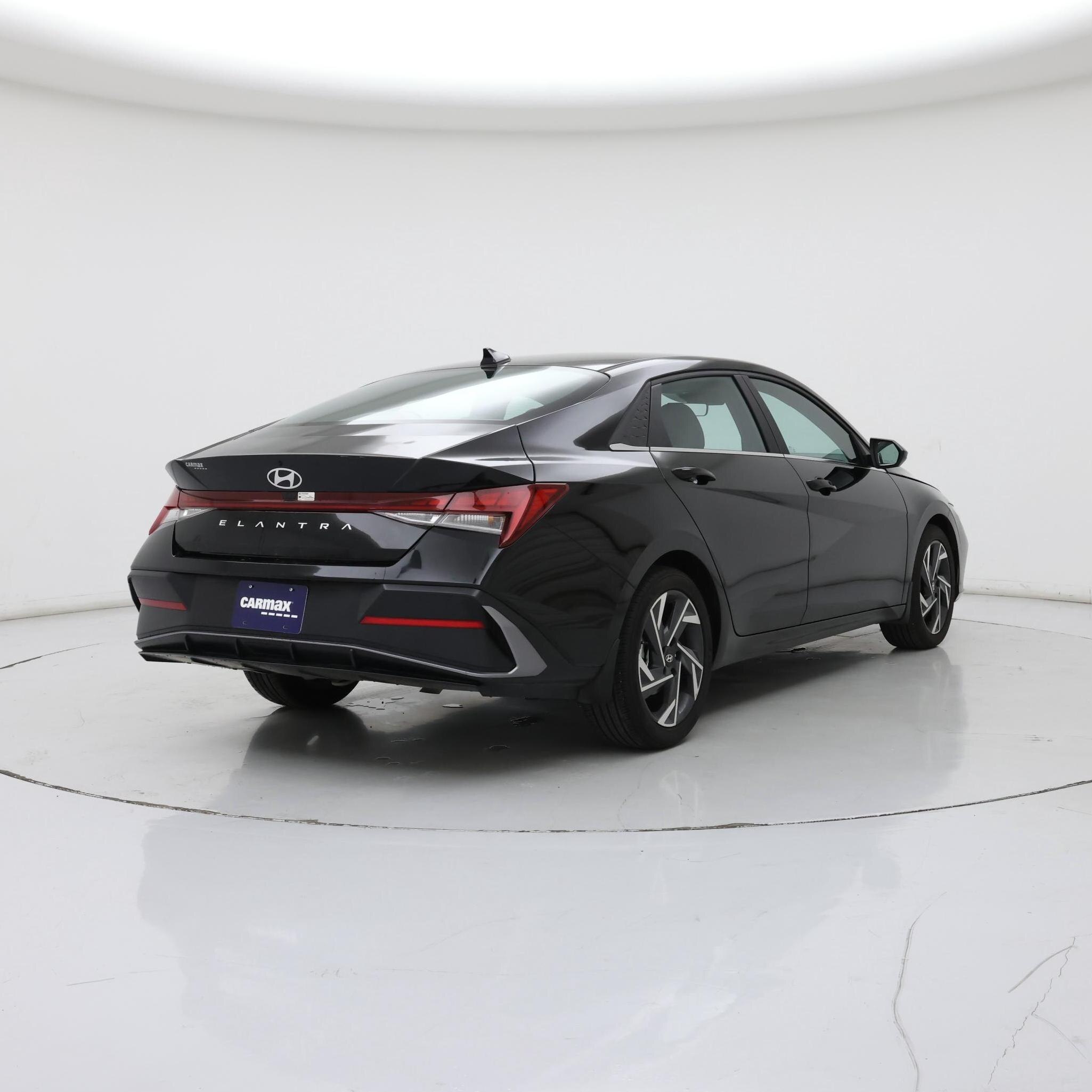 Thumbnail: 2024 Hyundai Elantra - 8