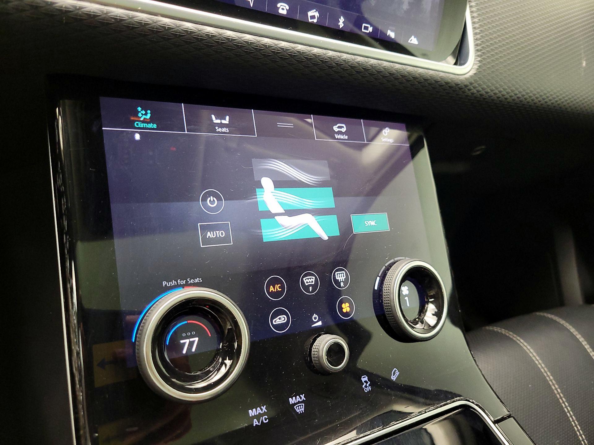 Thumbnail: 2020 Land Rover Range Rover Velar - 17