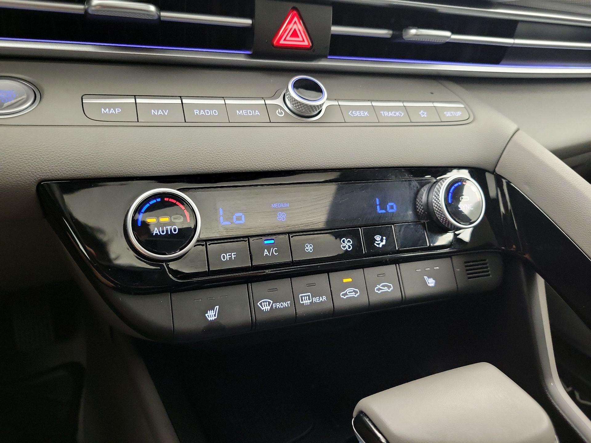 Thumbnail: 2024 Hyundai Elantra - 15