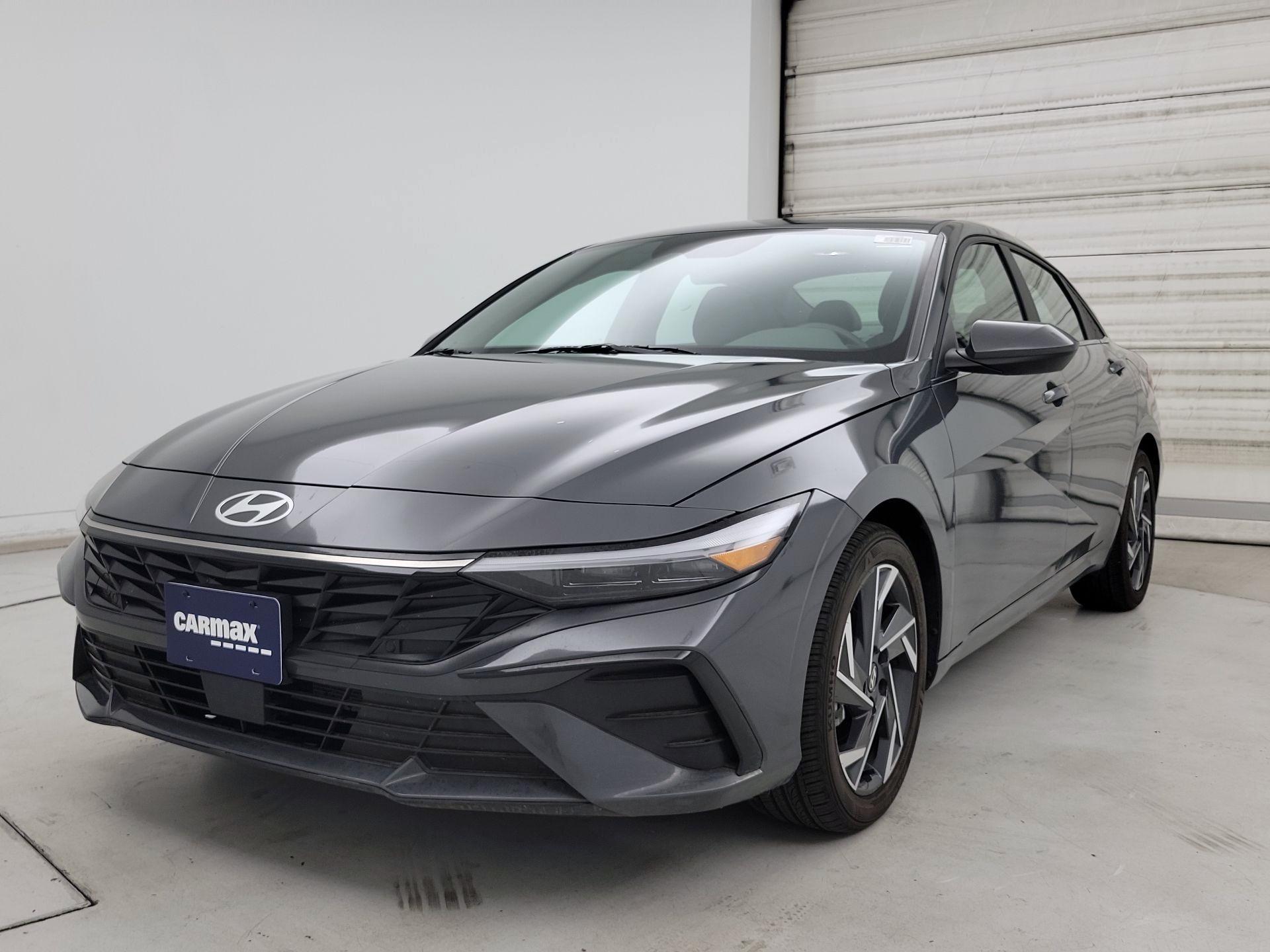 Thumbnail: 2024 Hyundai Elantra - 3