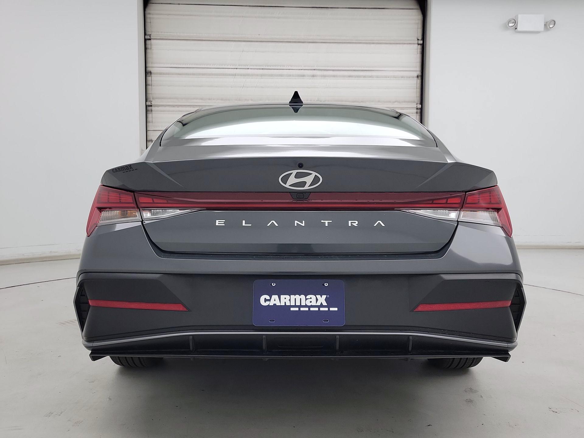 Thumbnail: 2024 Hyundai Elantra - 6