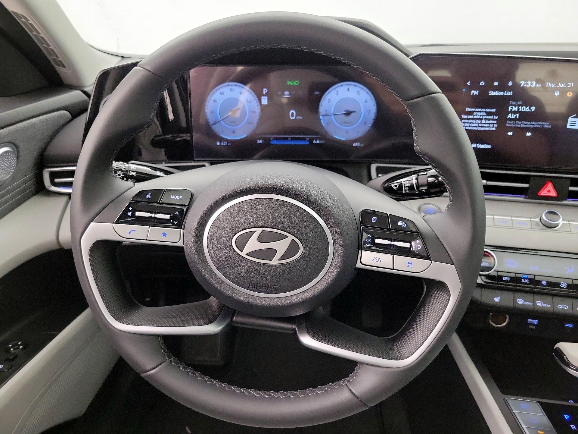 Thumbnail: 2024 Hyundai Elantra - 10