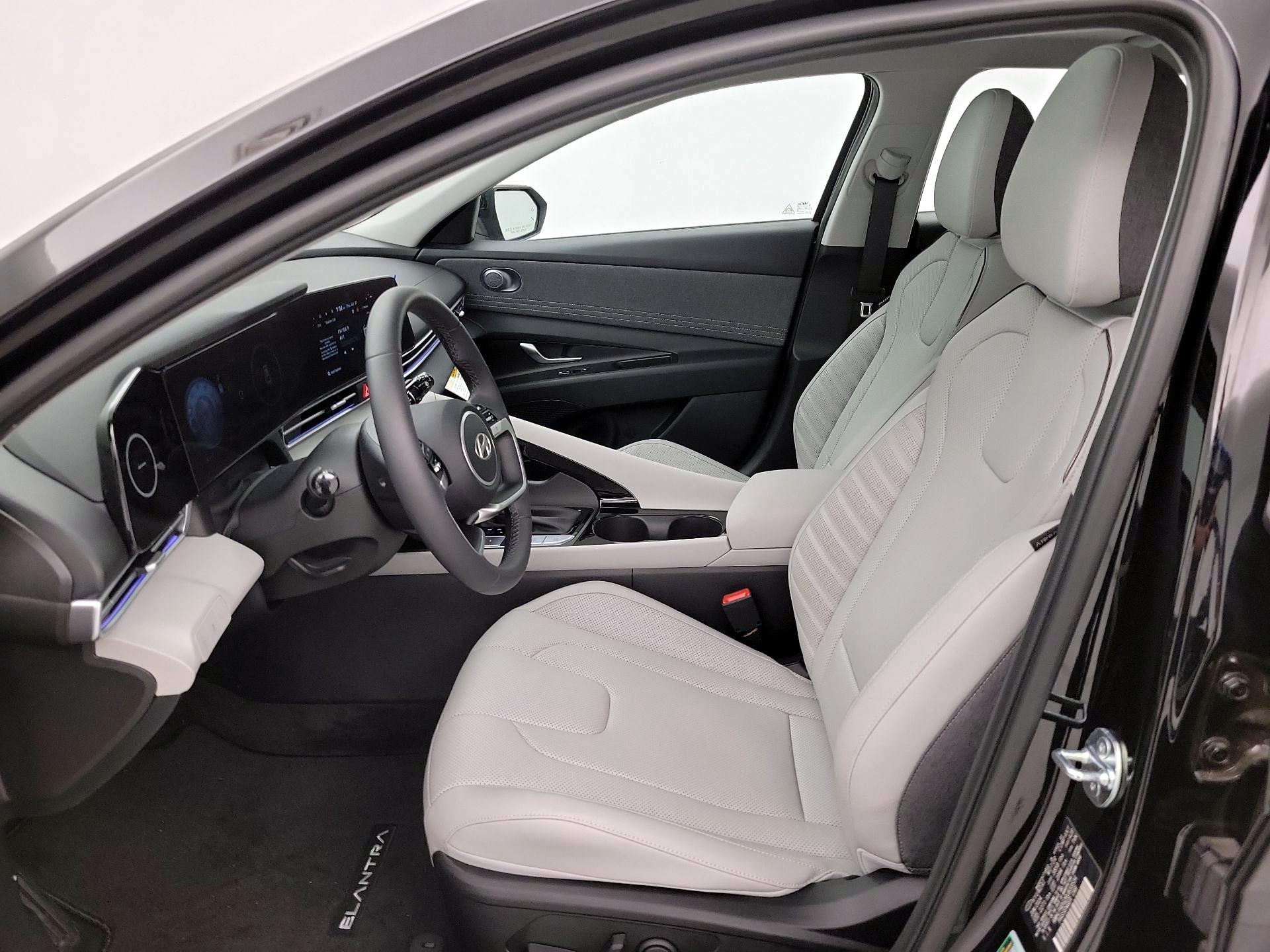 Thumbnail: 2024 Hyundai Elantra - 11