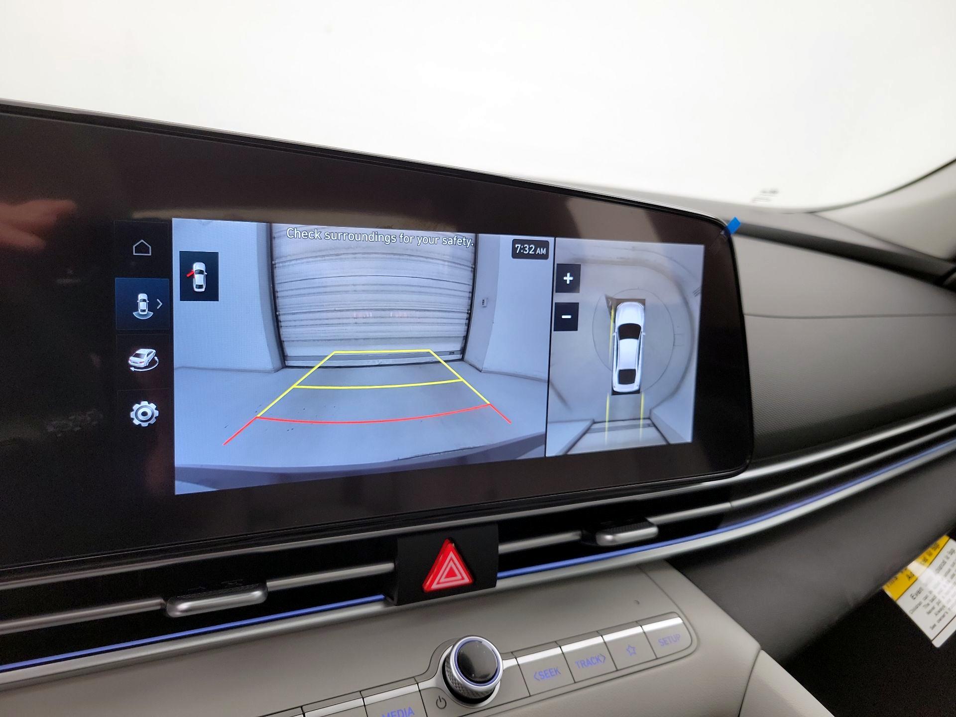 Thumbnail: 2024 Hyundai Elantra - 15