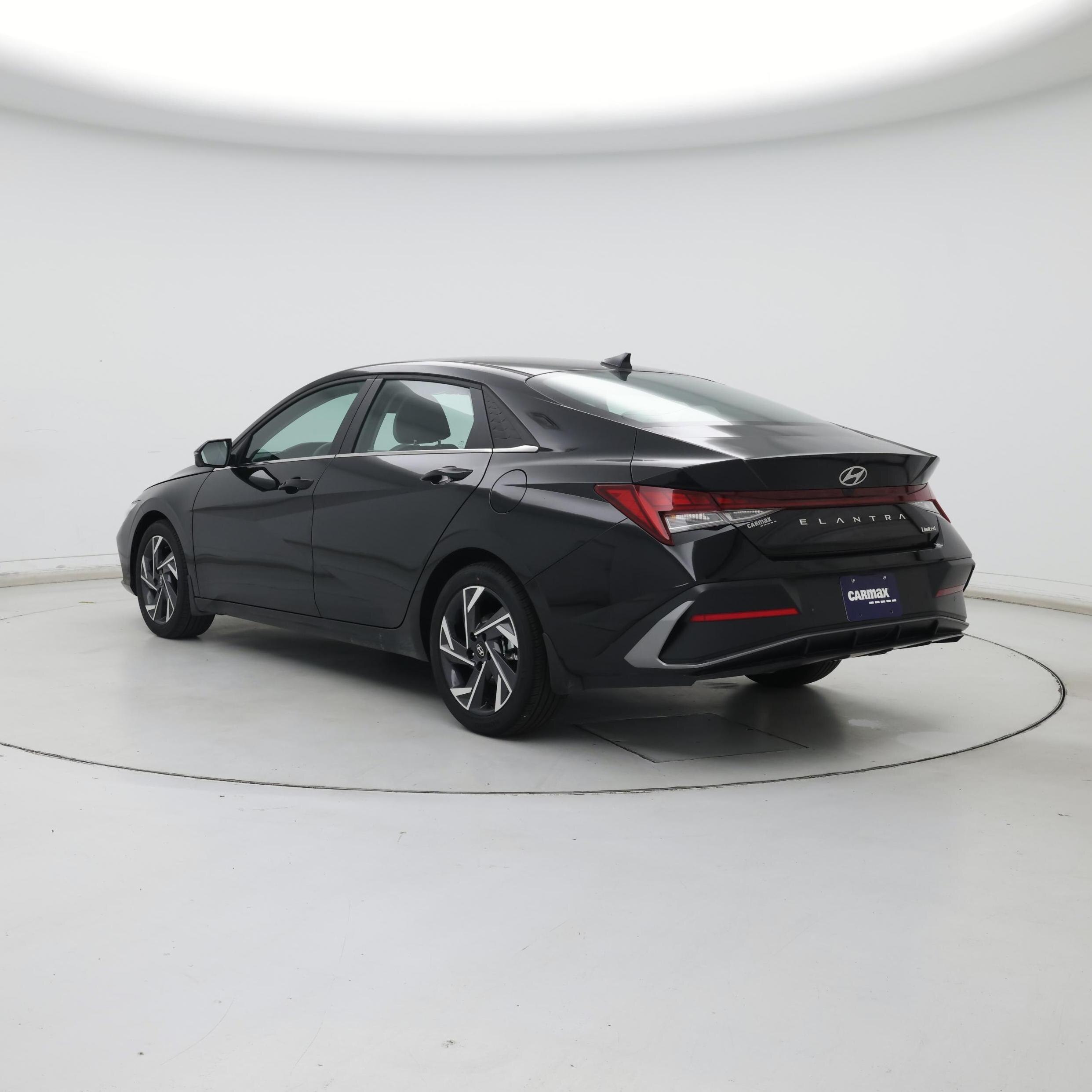 Thumbnail: 2024 Hyundai Elantra - 2