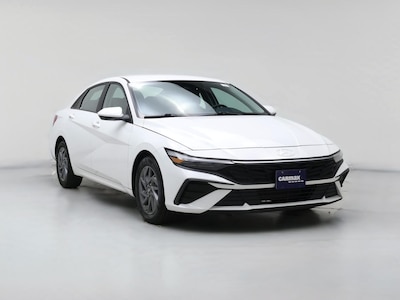 White 2024 Hyundai Elantra SEL