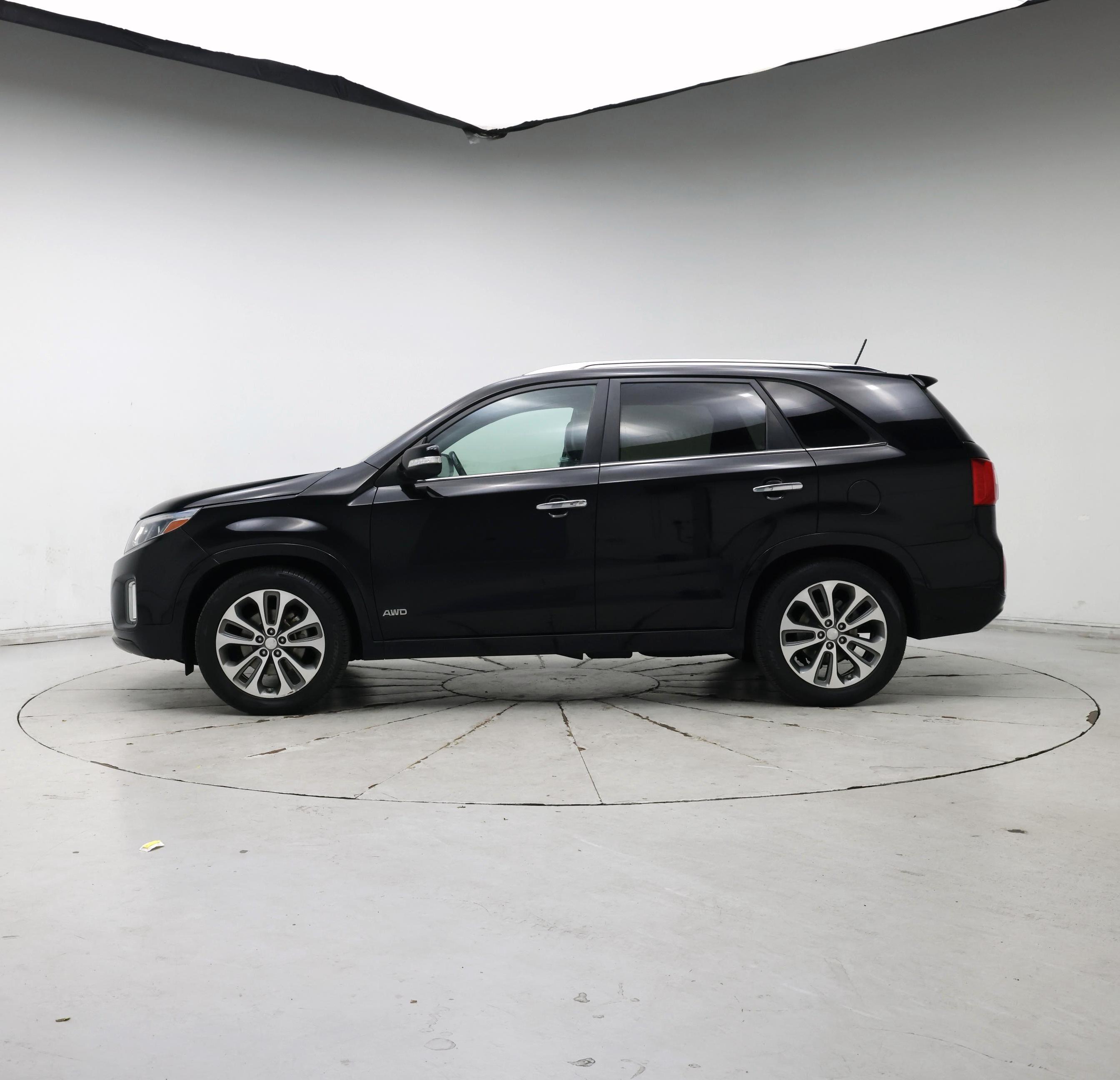Thumbnail: 2015 Kia Sorento - 3