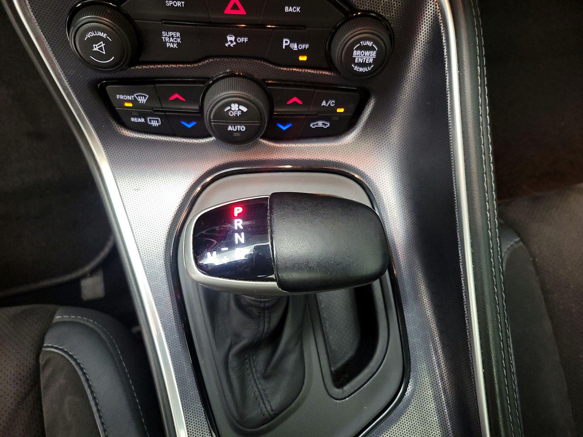 Thumbnail: 2015 Dodge Challenger - 18