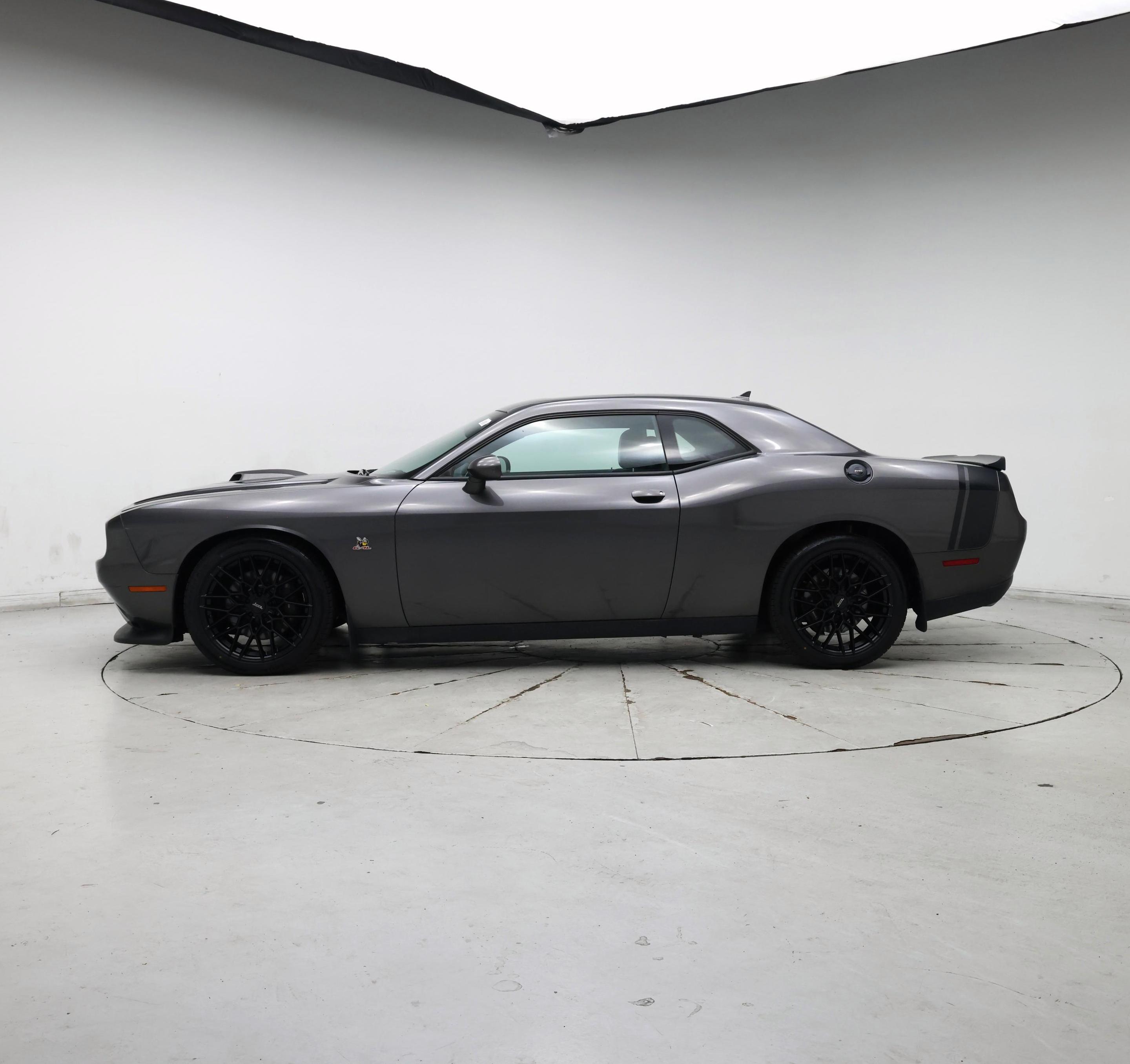Thumbnail: 2015 Dodge Challenger - 3