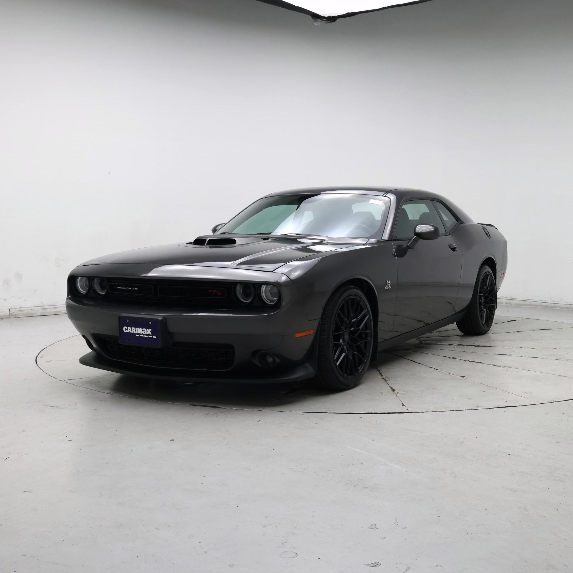Thumbnail: 2015 Dodge Challenger - 4