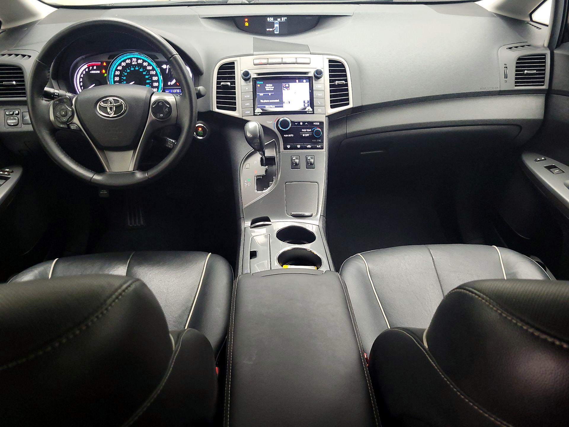 Thumbnail: 2015 Toyota Venza - 9