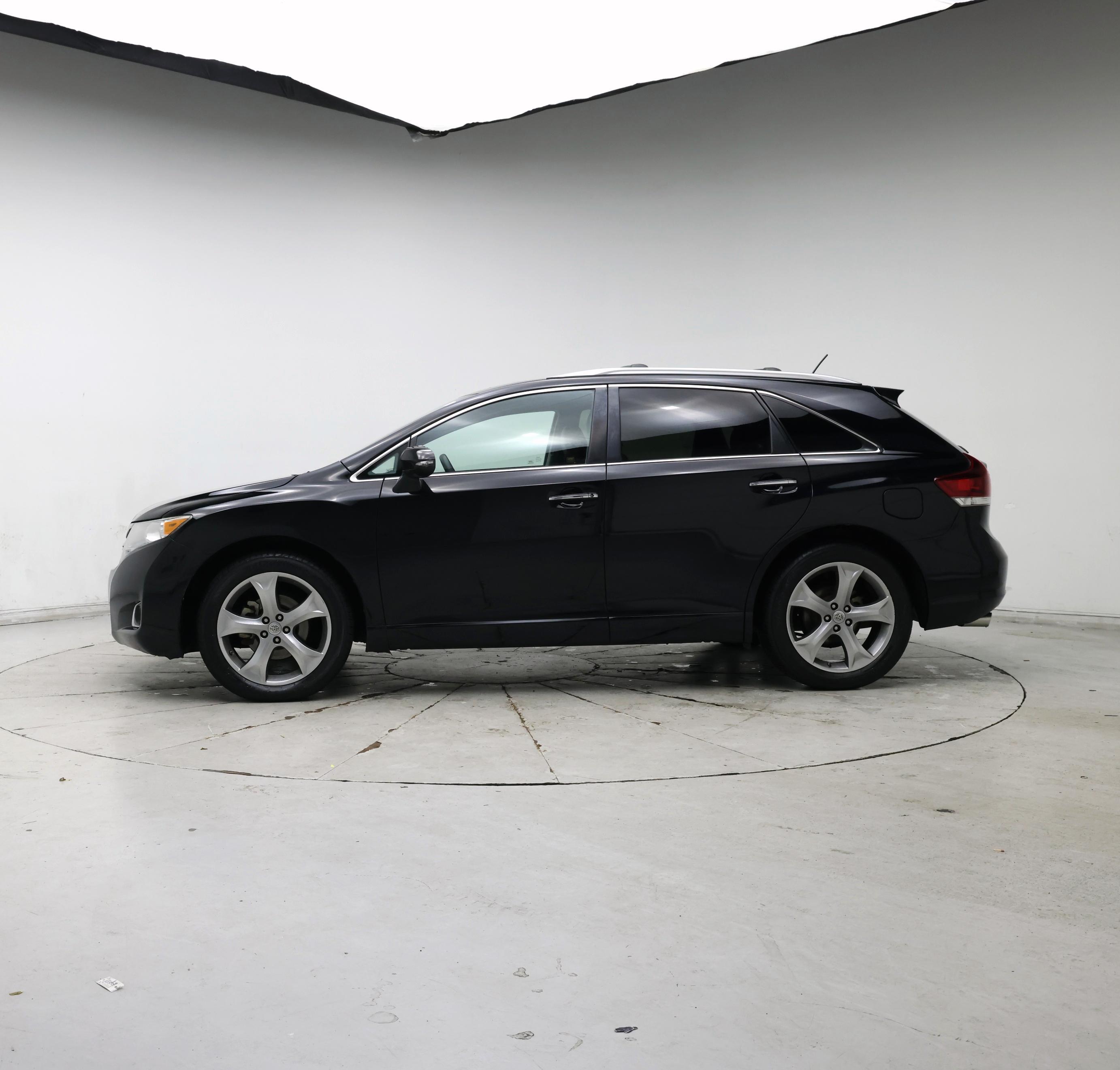 Thumbnail: 2015 Toyota Venza - 3