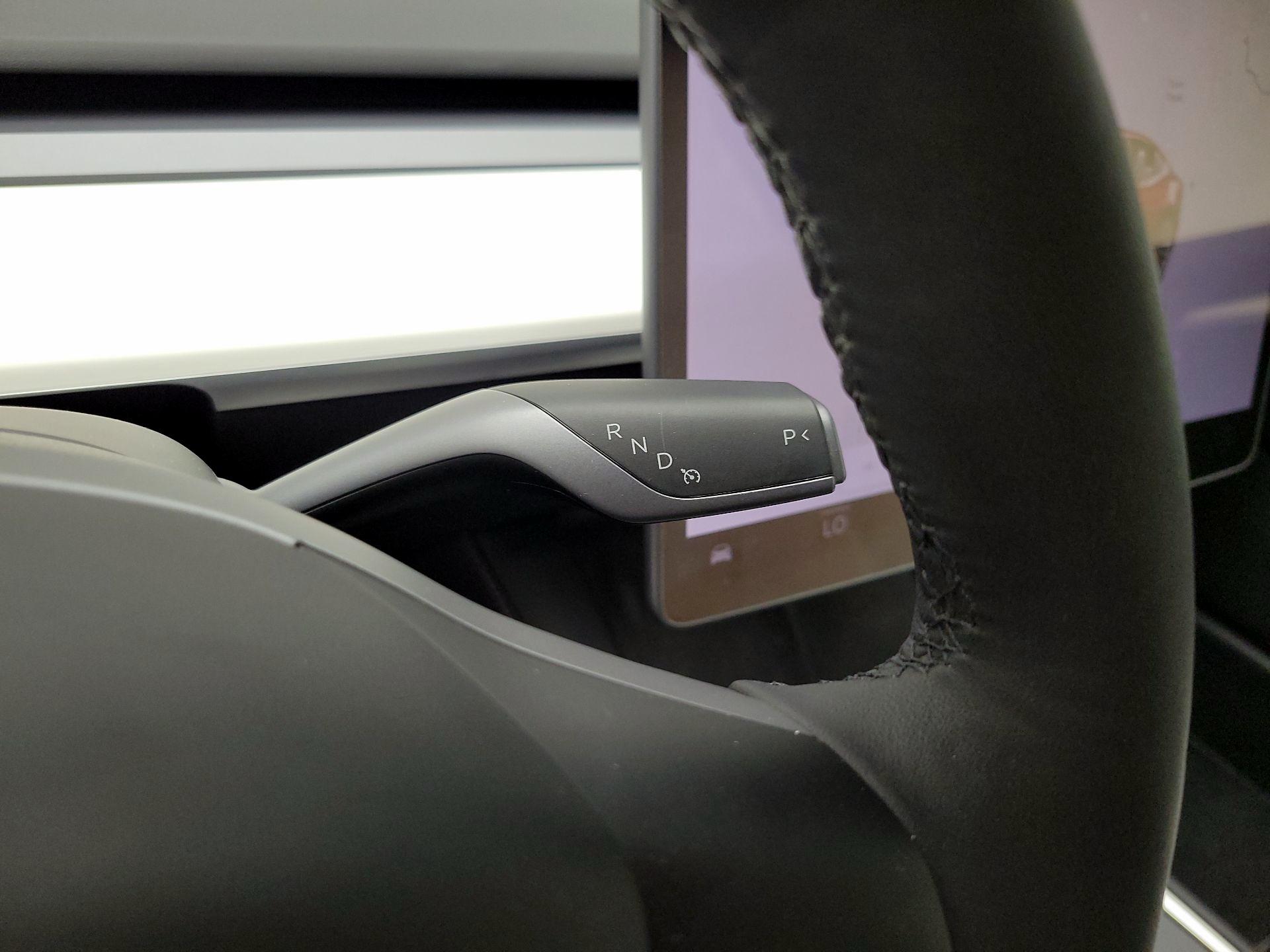 Thumbnail: 2022 Tesla Model 3 - 17