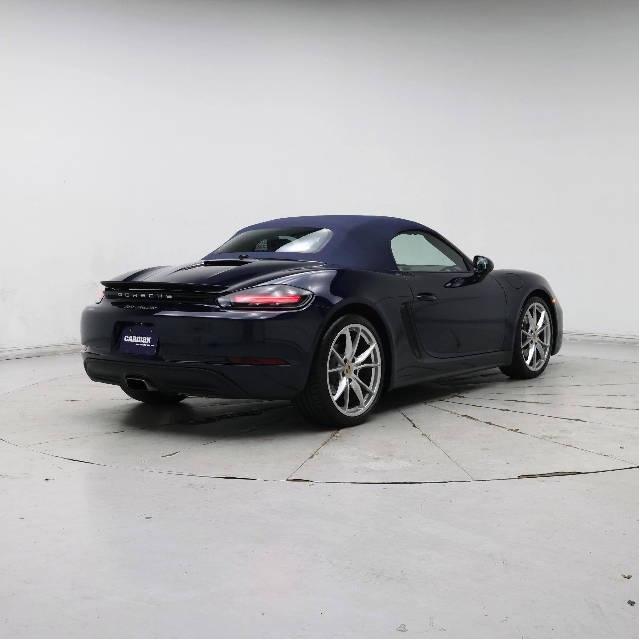 Thumbnail: 2017 Porsche 718 Boxster - 8