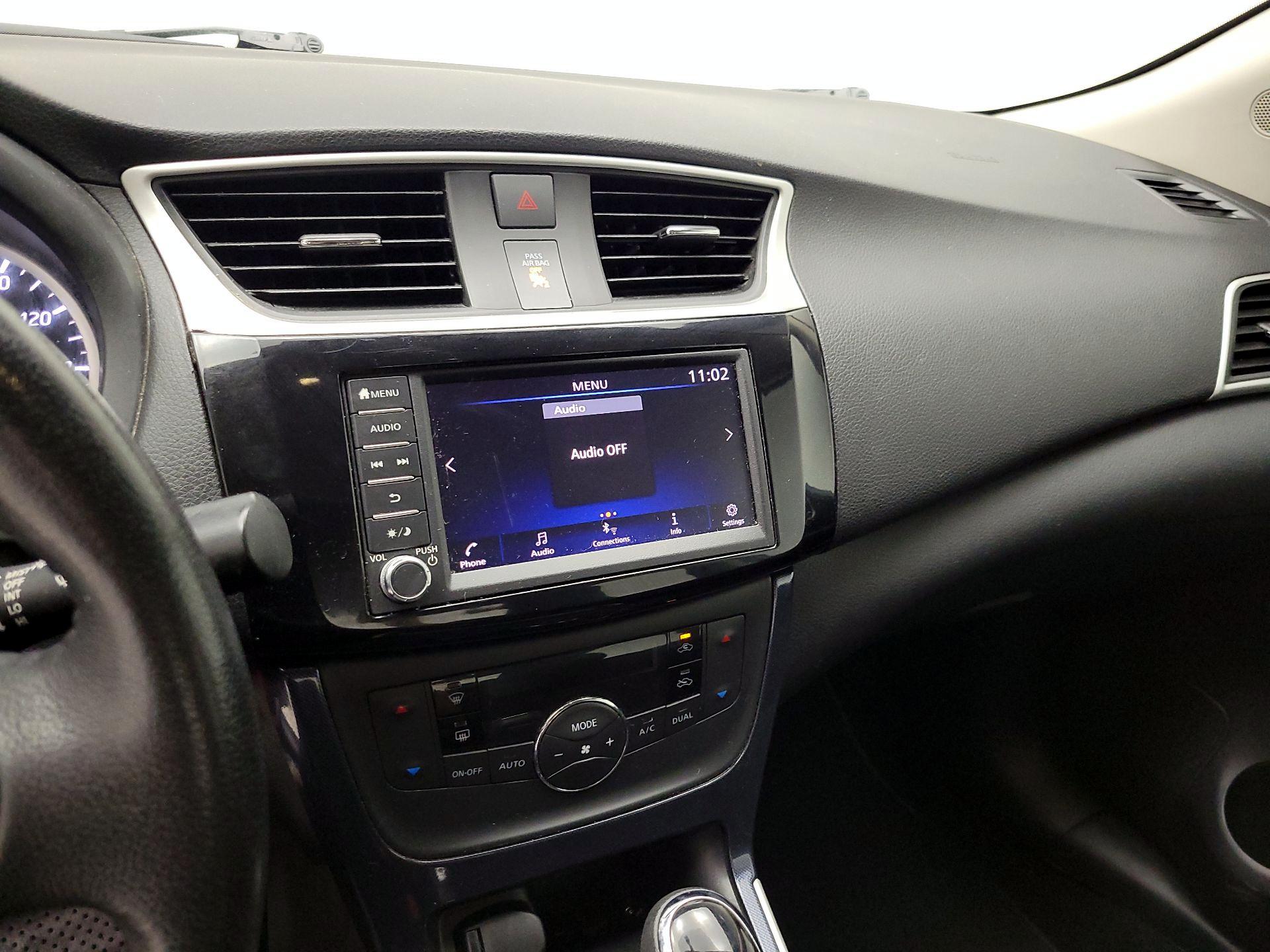 Thumbnail: 2019 Nissan Sentra - 15