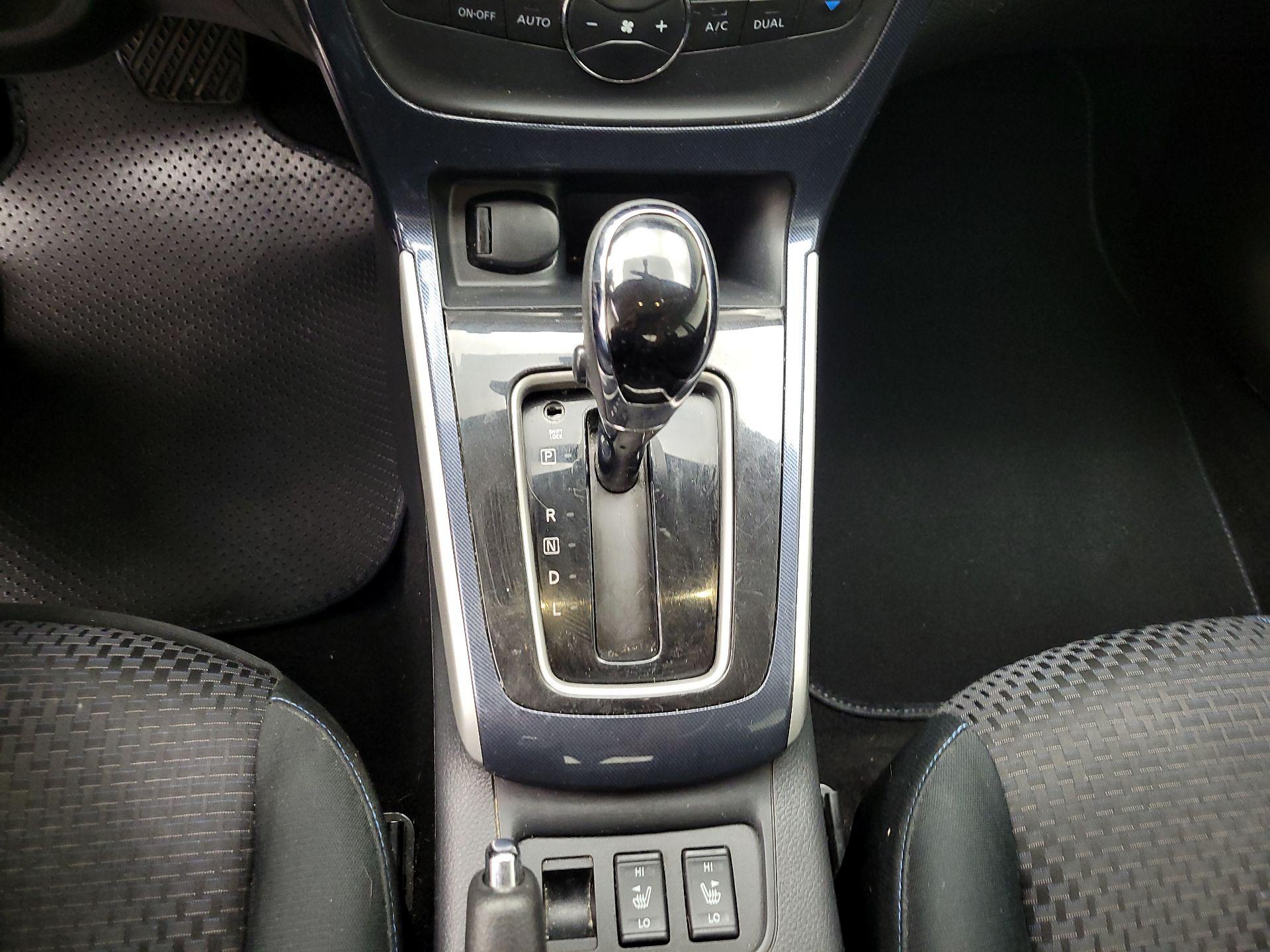 Thumbnail: 2019 Nissan Sentra - 17