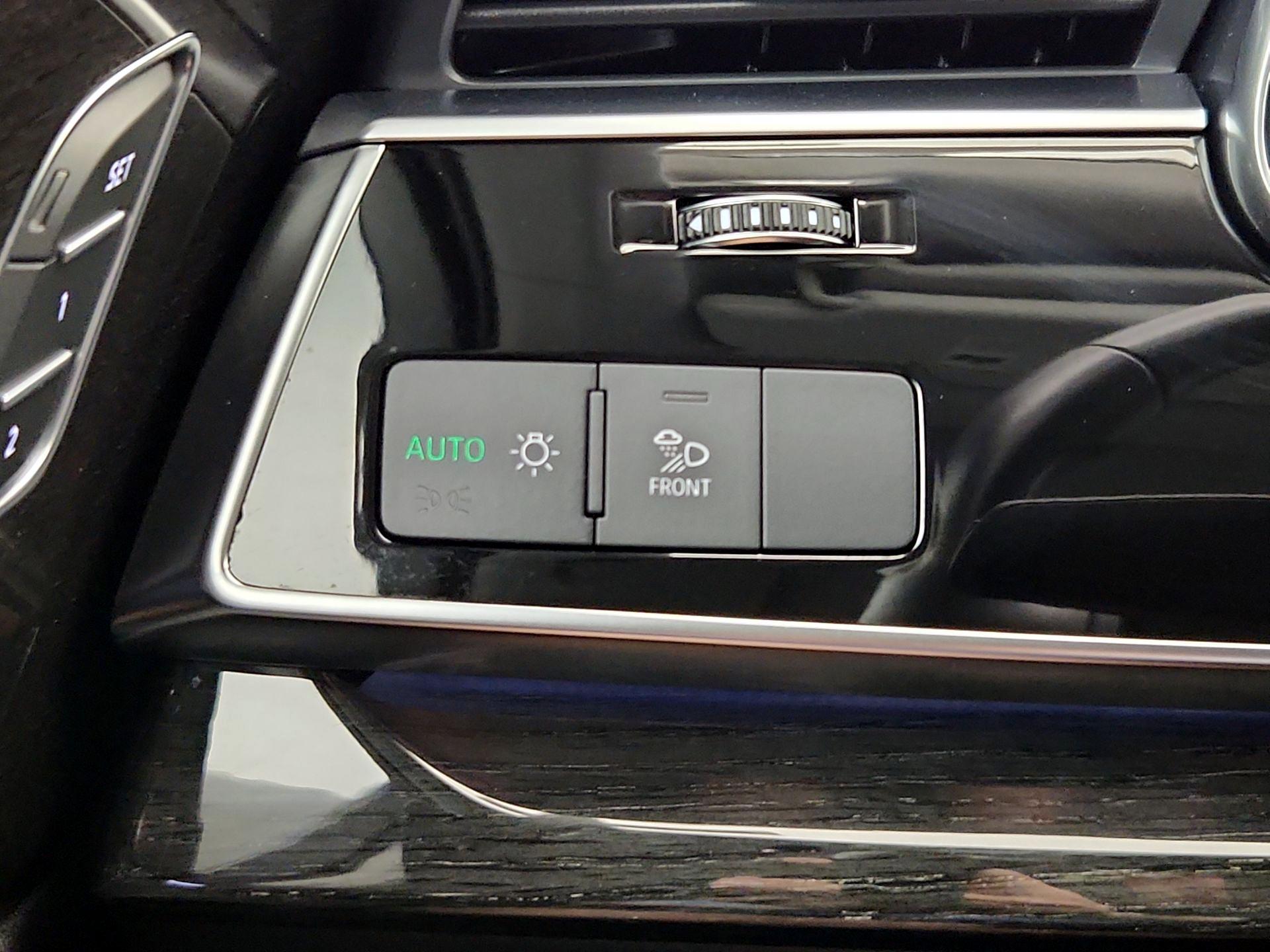 Thumbnail: 2022 Audi Q7 - 13