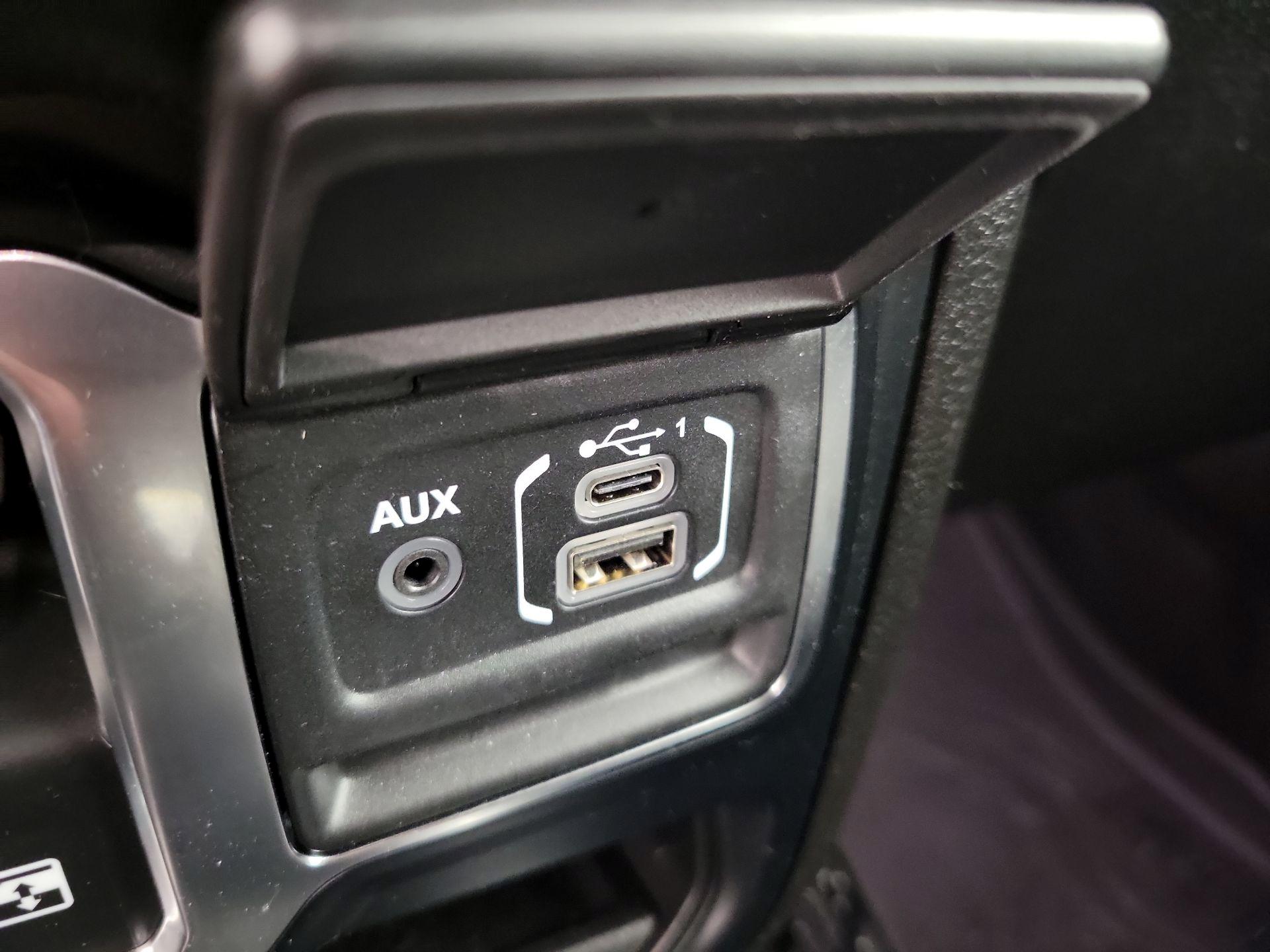 Thumbnail: 2024 Jeep Wrangler - 16